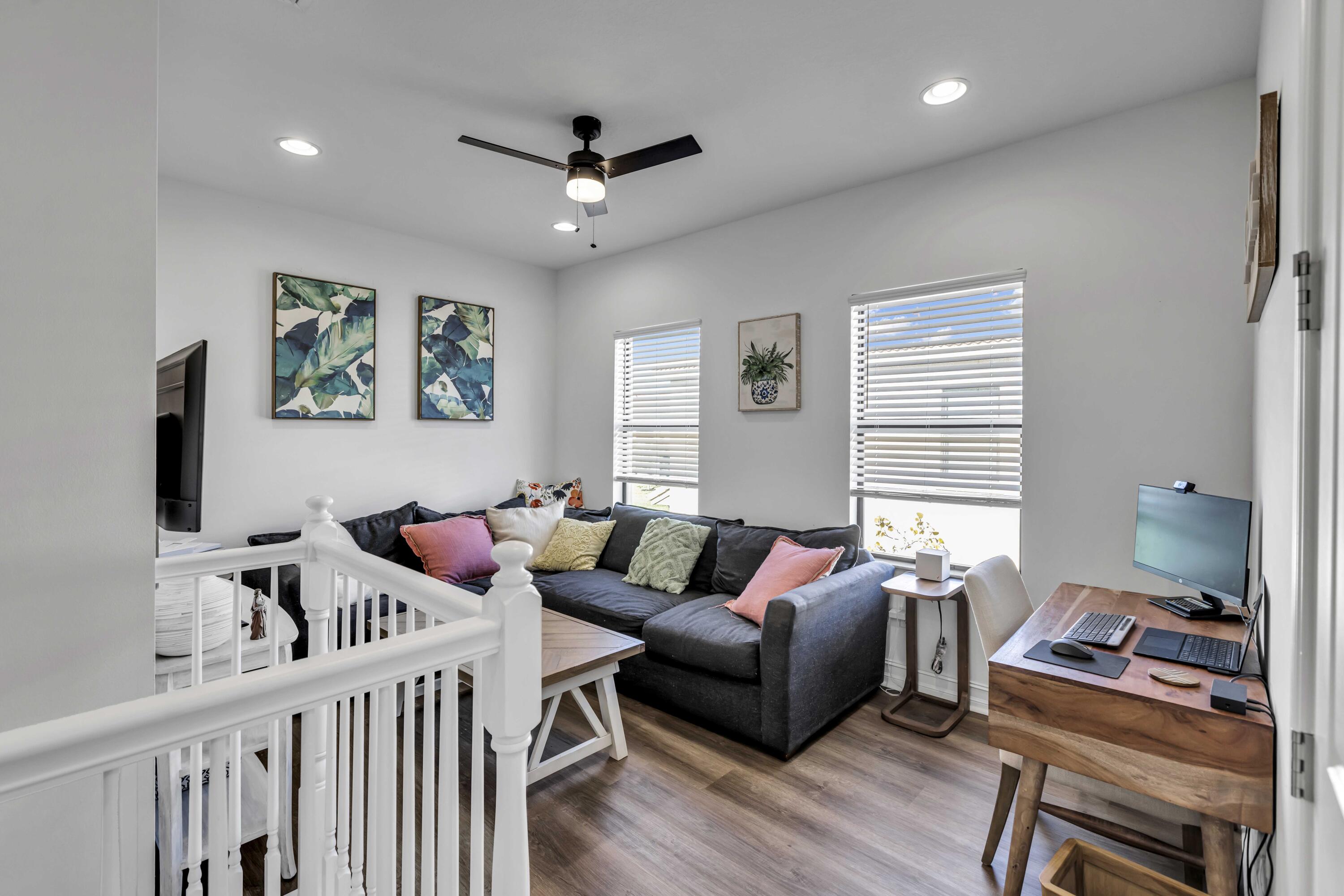 9478 Glider Way