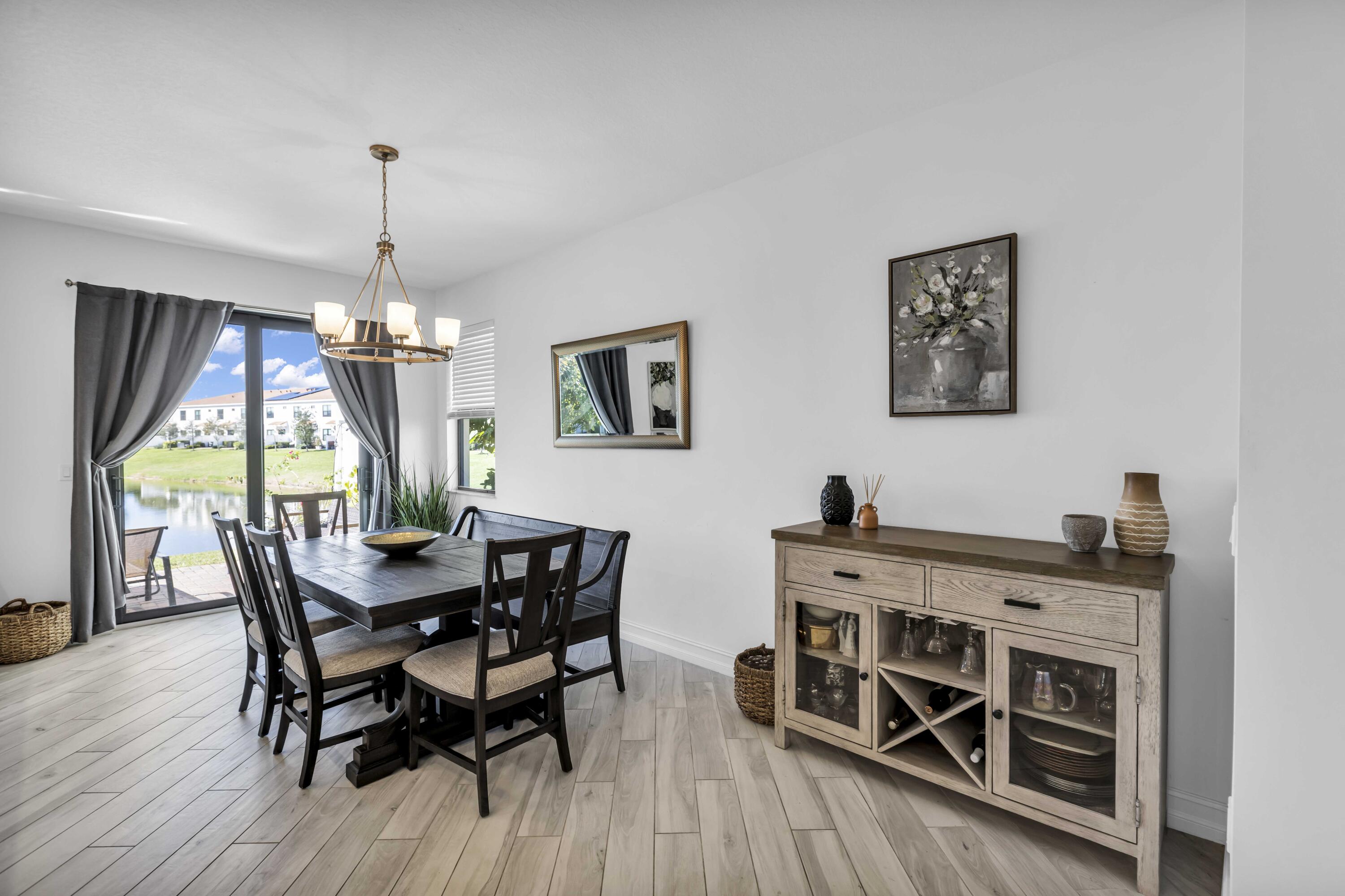 9478 Glider Way