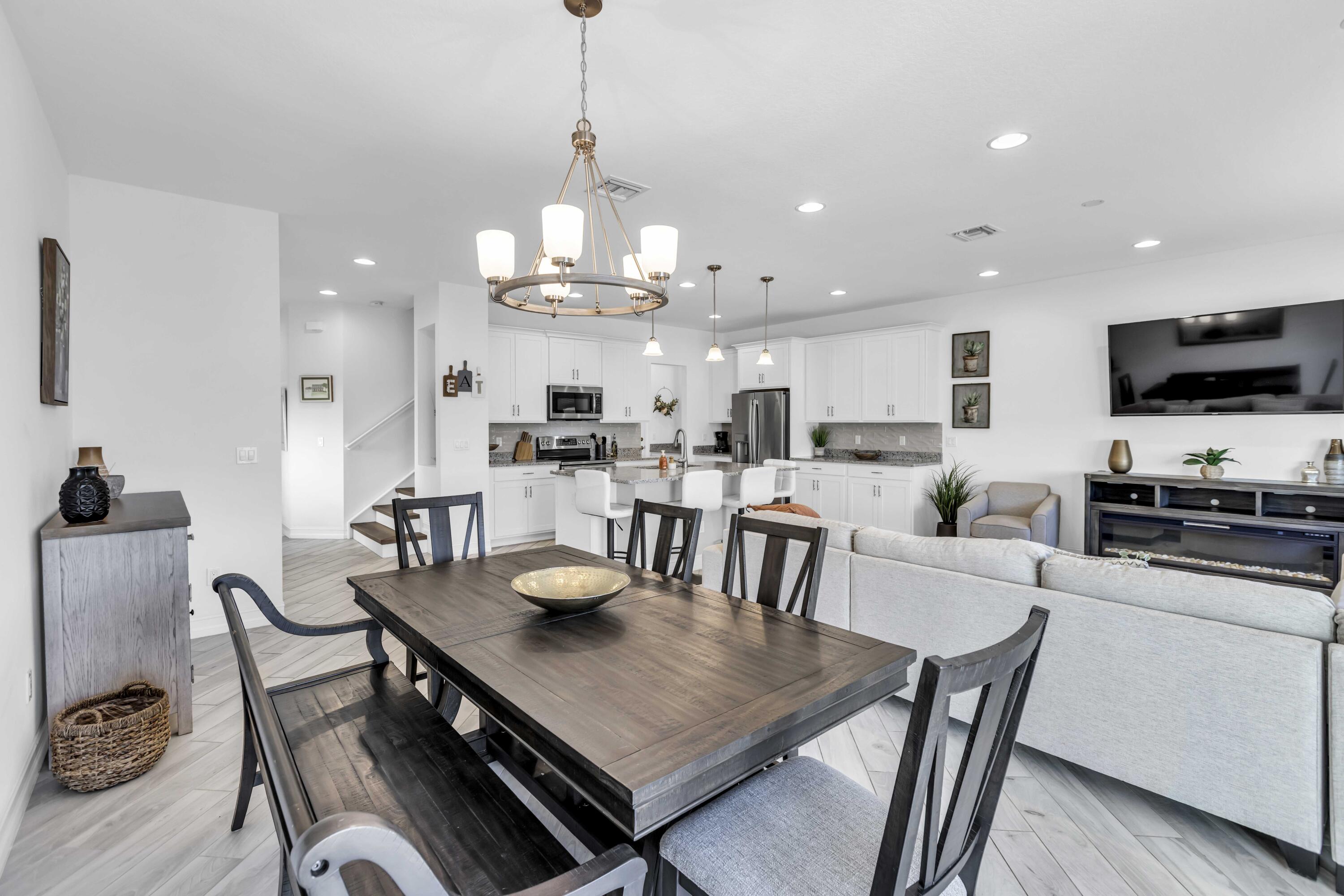 9478 Glider Way