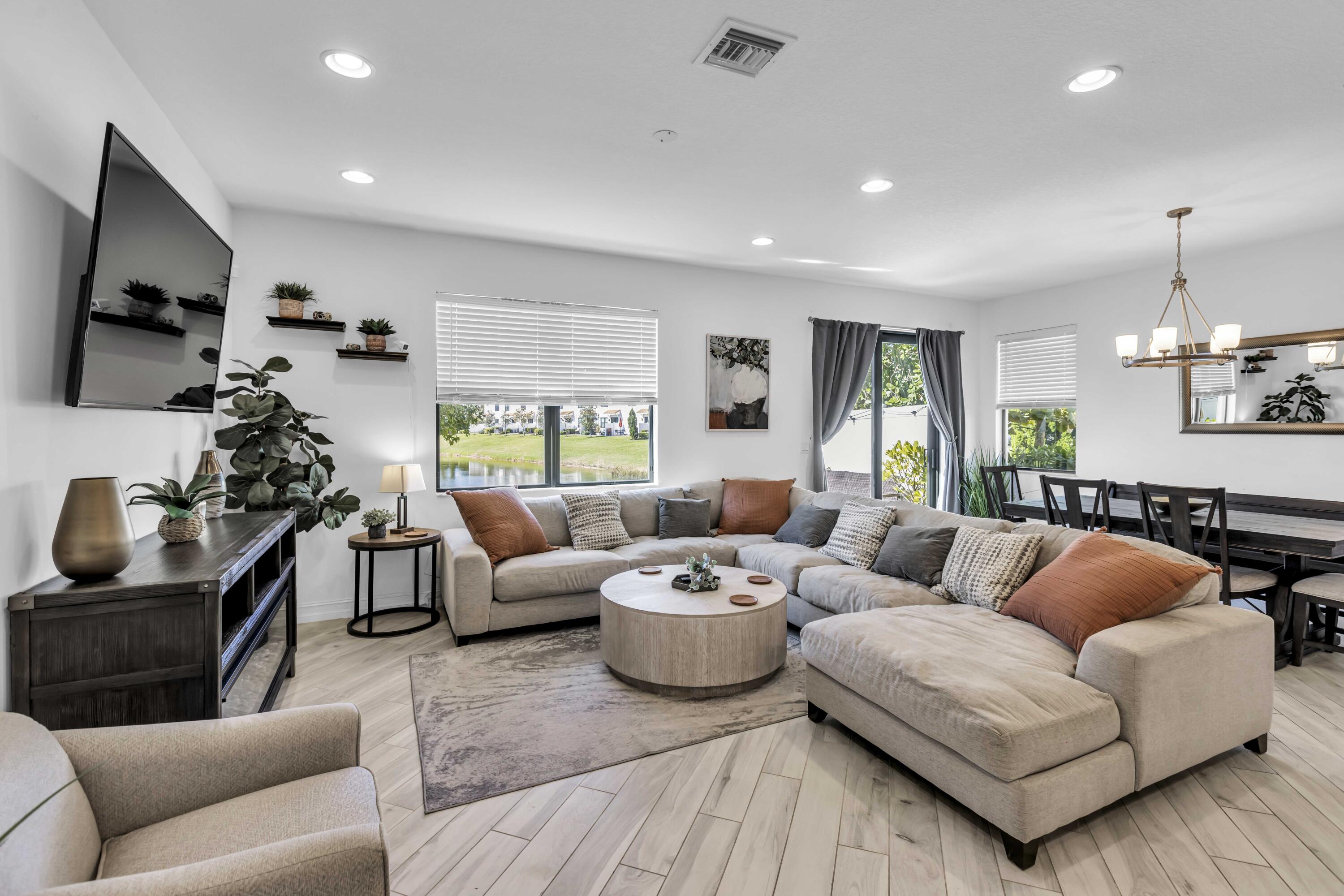 9478 Glider Way