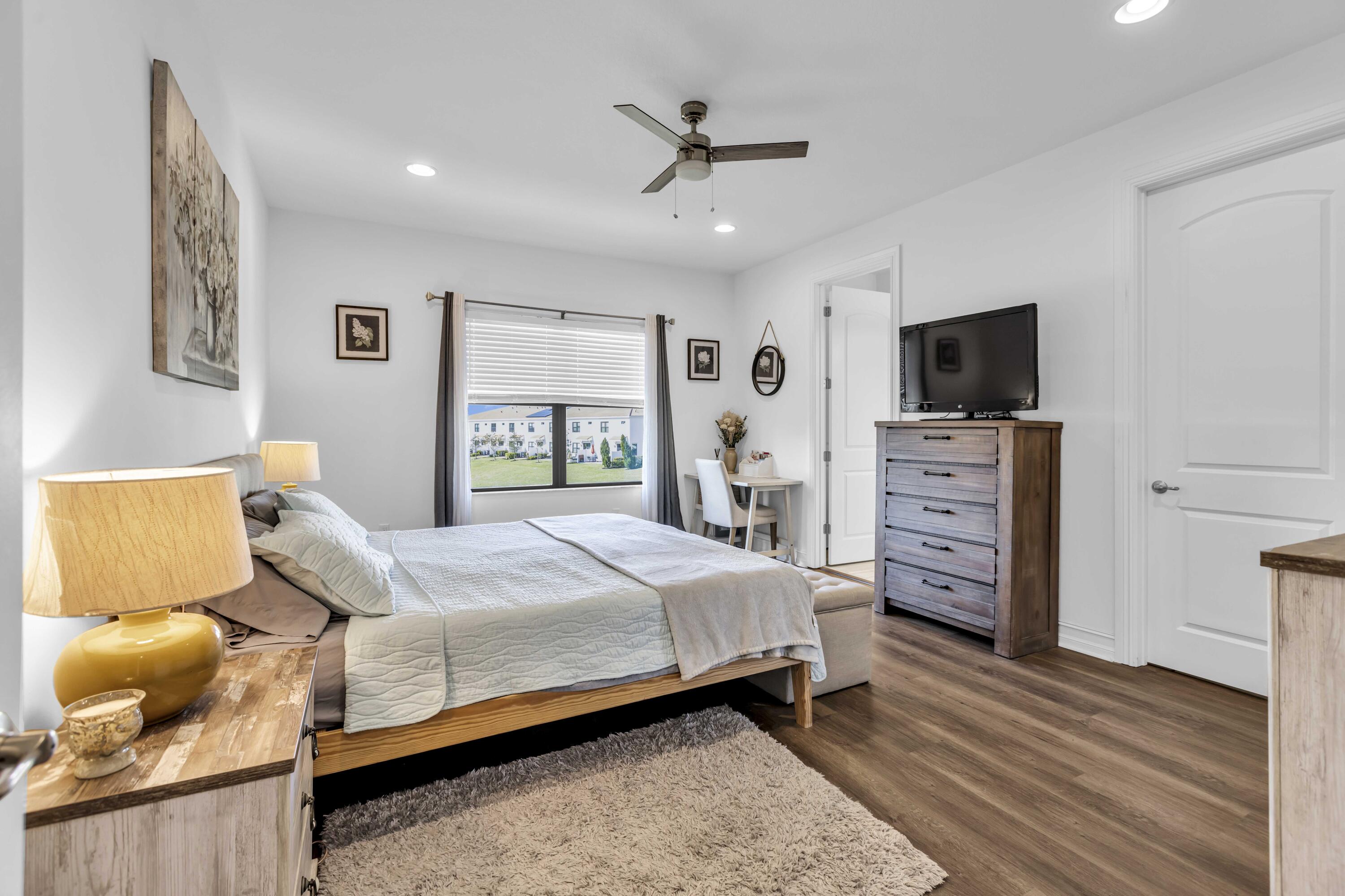 9478 Glider Way