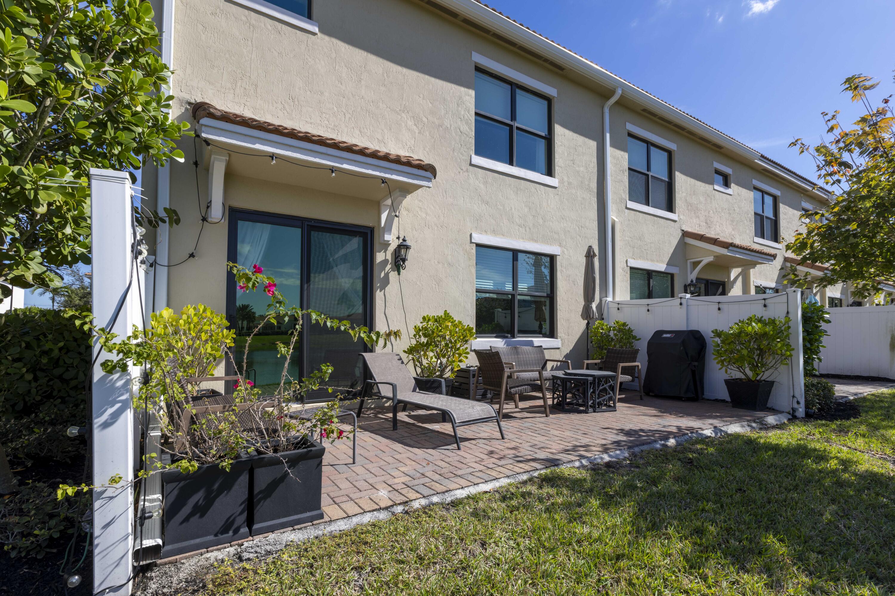 9478 Glider Way