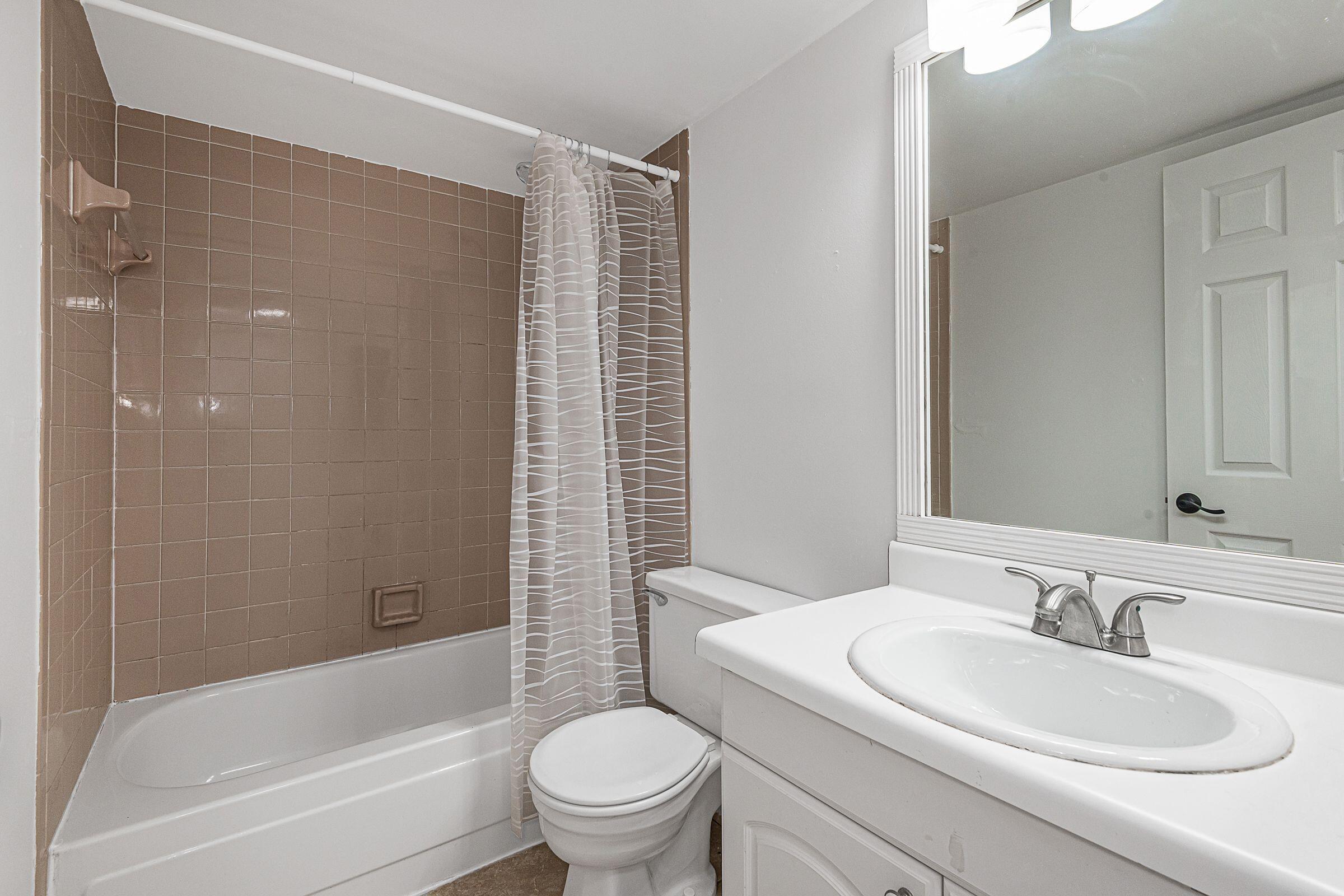 4075 Palm Bay Circle Unit: A