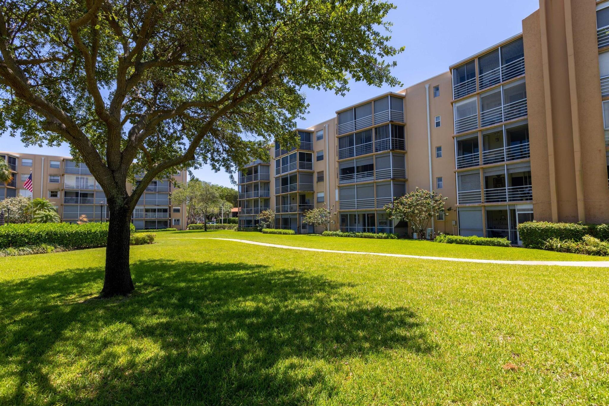 299 NW 52nd Terrace Unit: 118