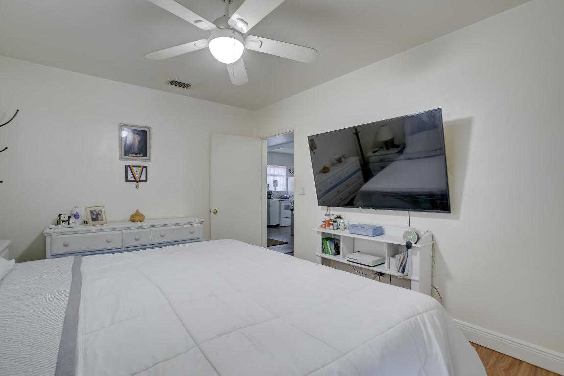 1413 Dewey Street, Hollywood