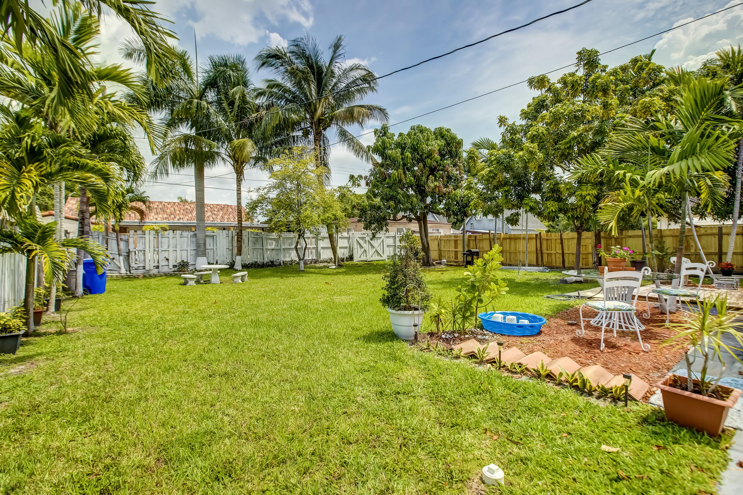 1413 Dewey Street, Hollywood