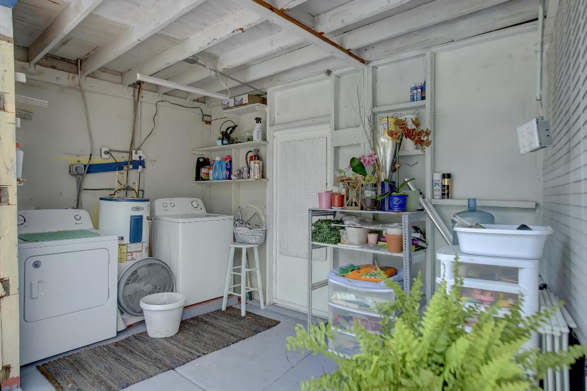 1413 Dewey Street, Hollywood