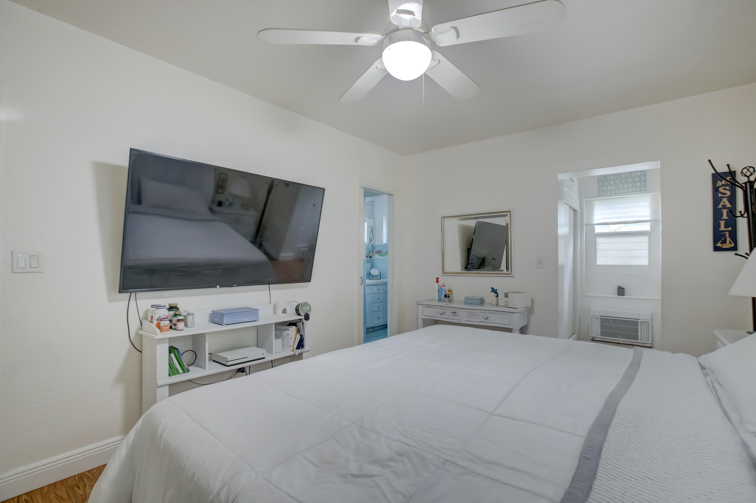 1413 Dewey Street, Hollywood