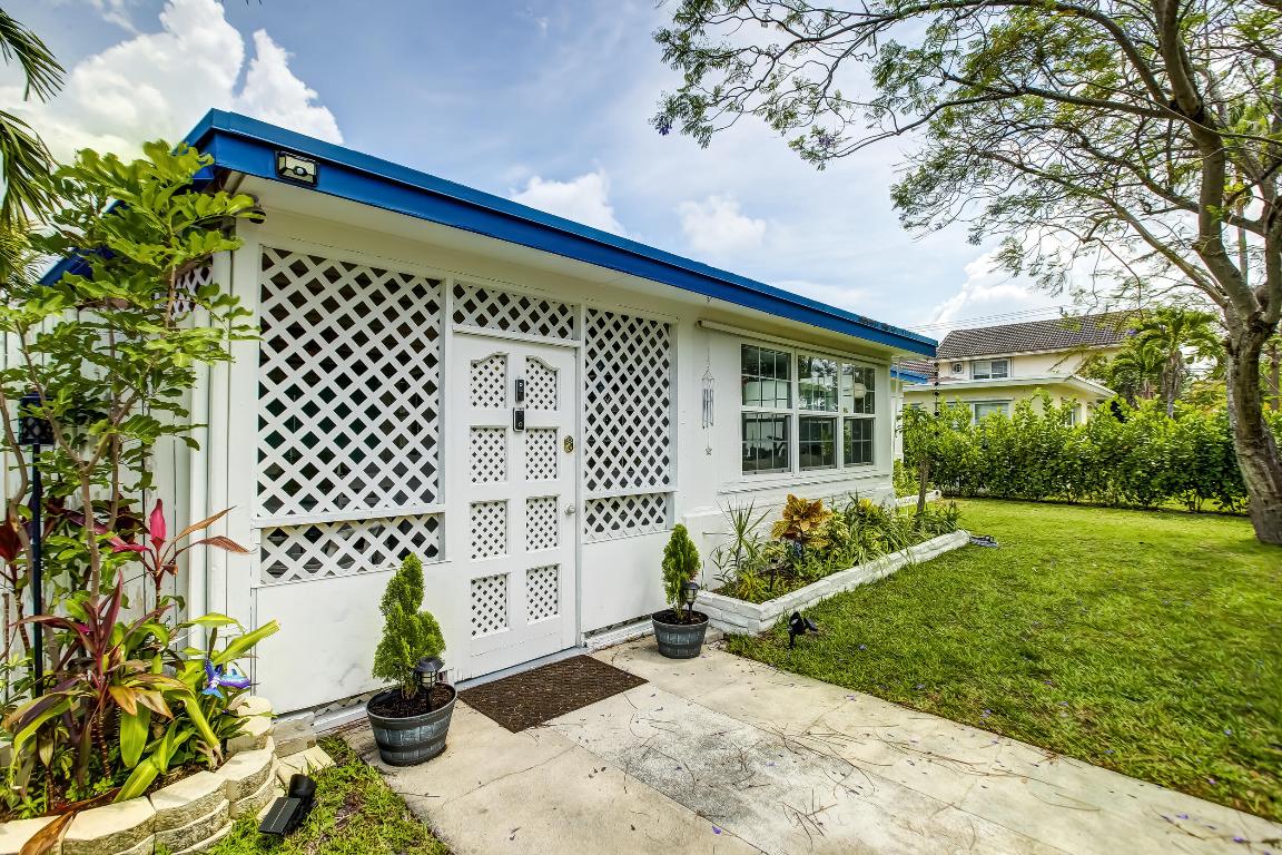 1413 Dewey Street, Hollywood