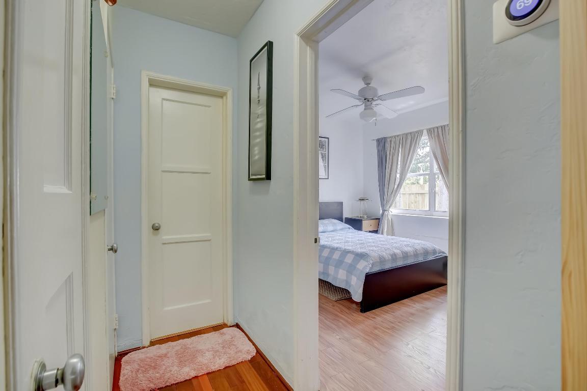 1413 Dewey Street, Hollywood