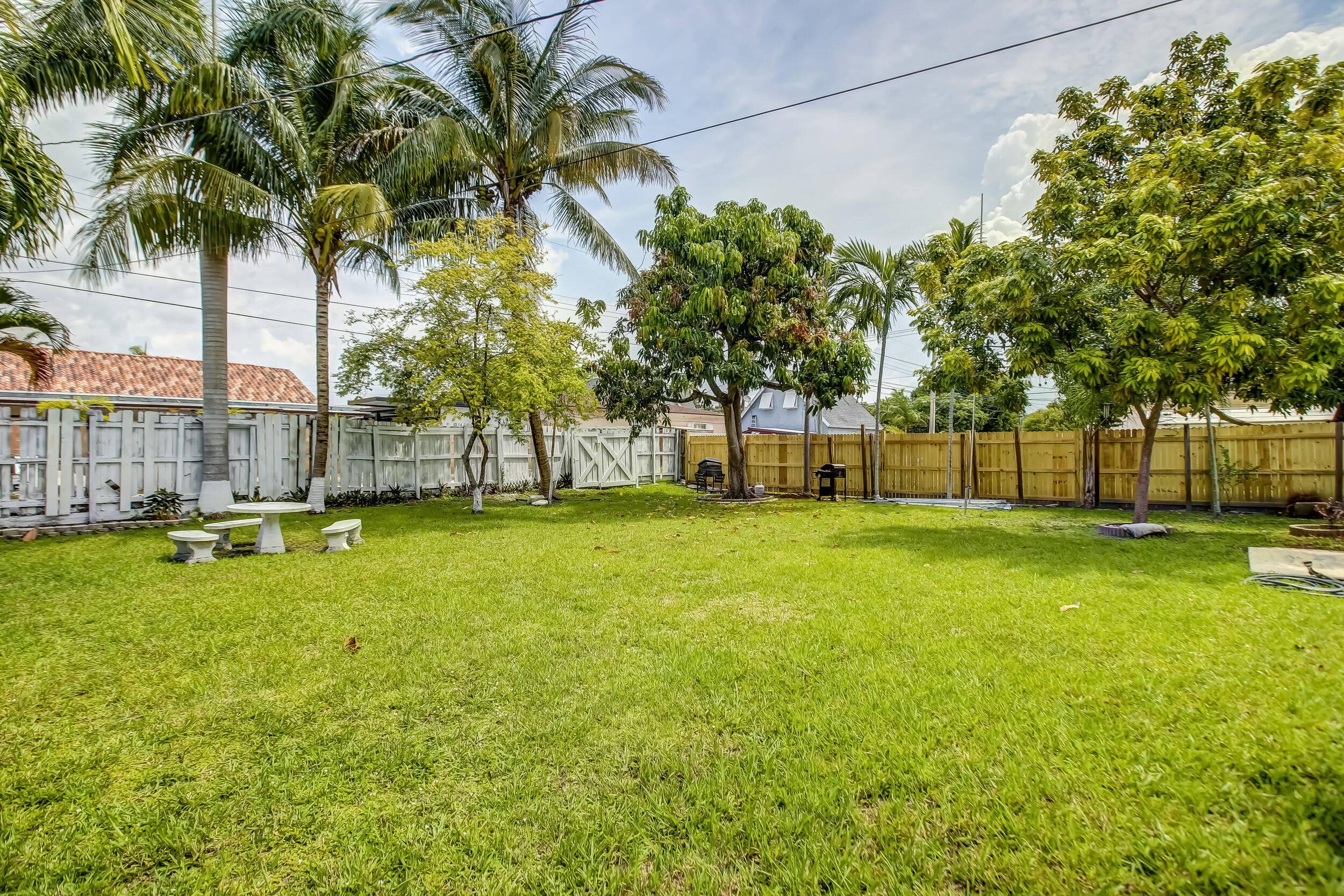 1413 Dewey Street, Hollywood