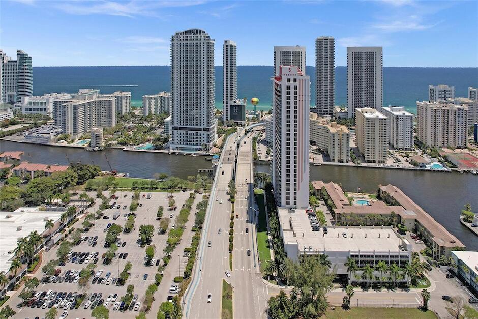 2602 E Hallandale Beach Boulevard Unit: R2107