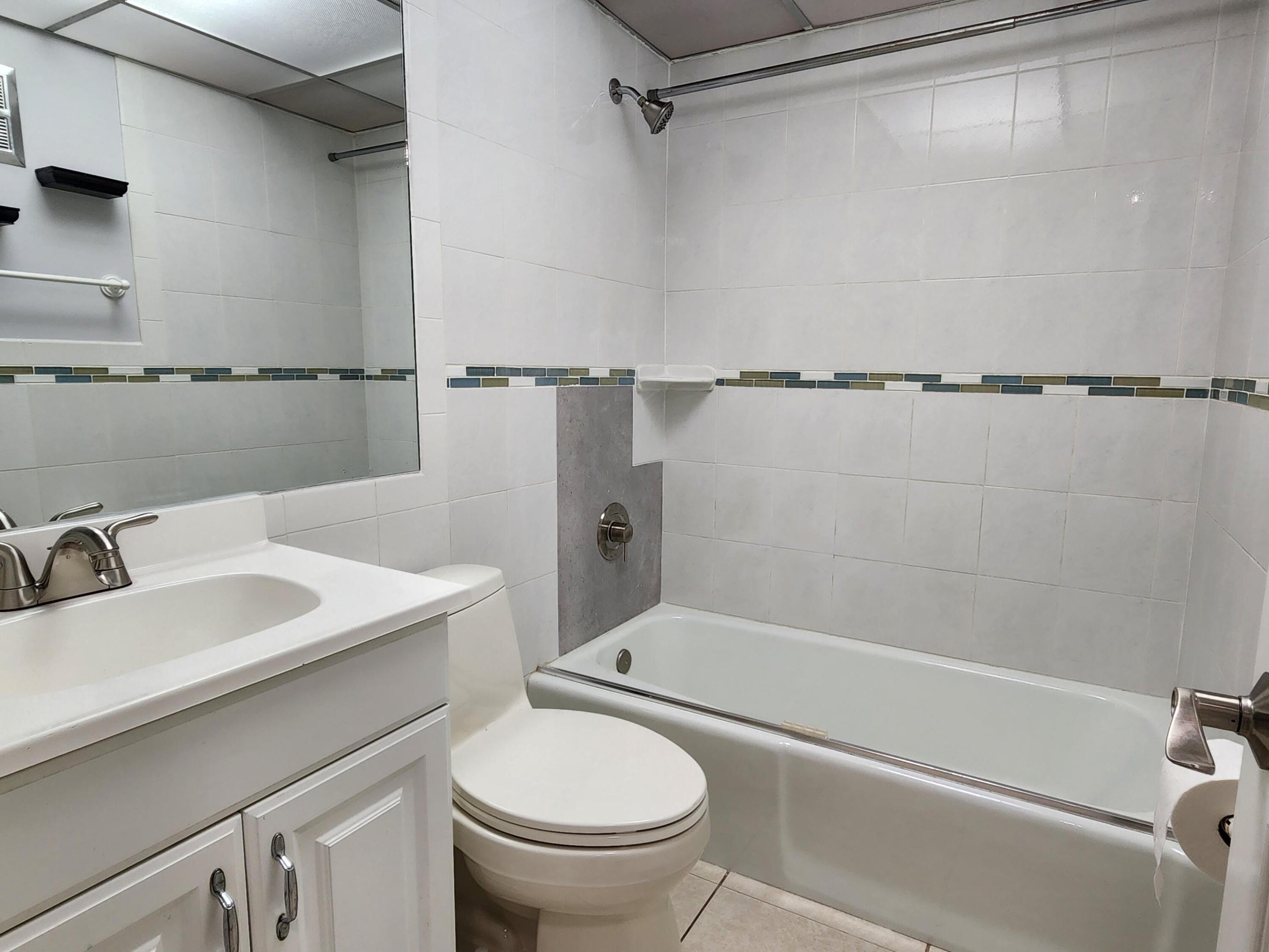 644 NW 13th Street Unit: 17