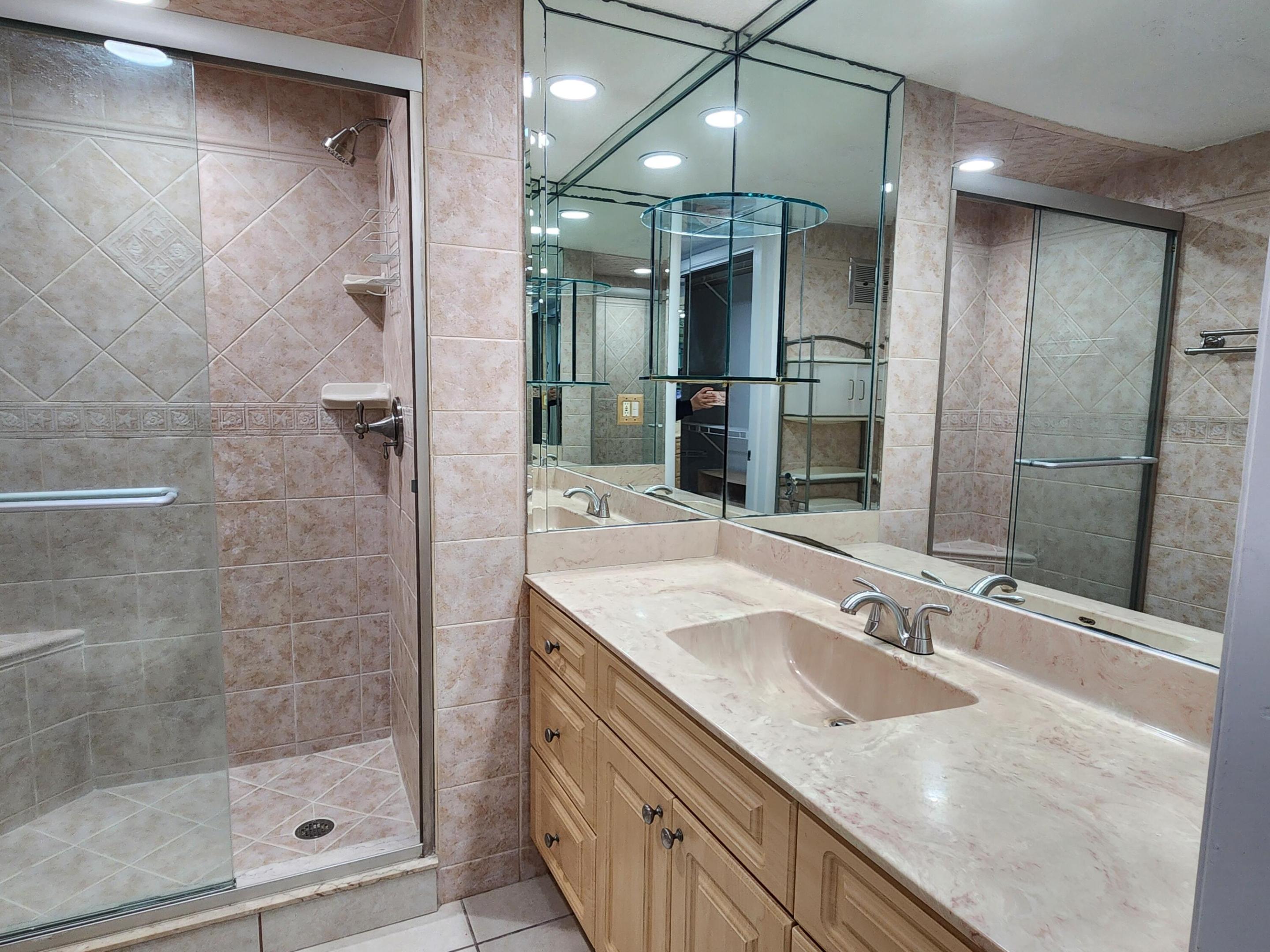 644 NW 13th Street Unit: 17