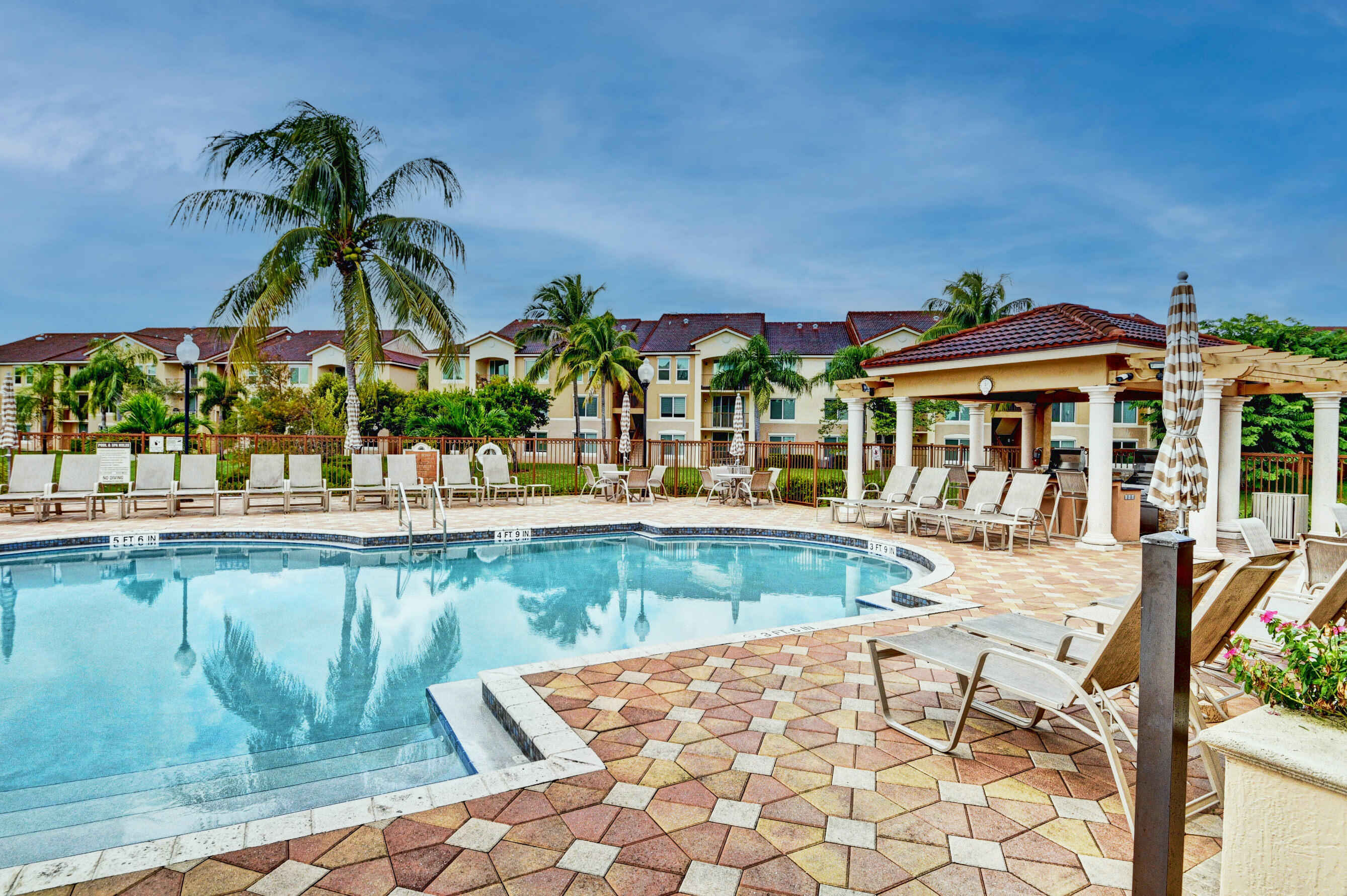 116 Villa Circle Unit: 116
