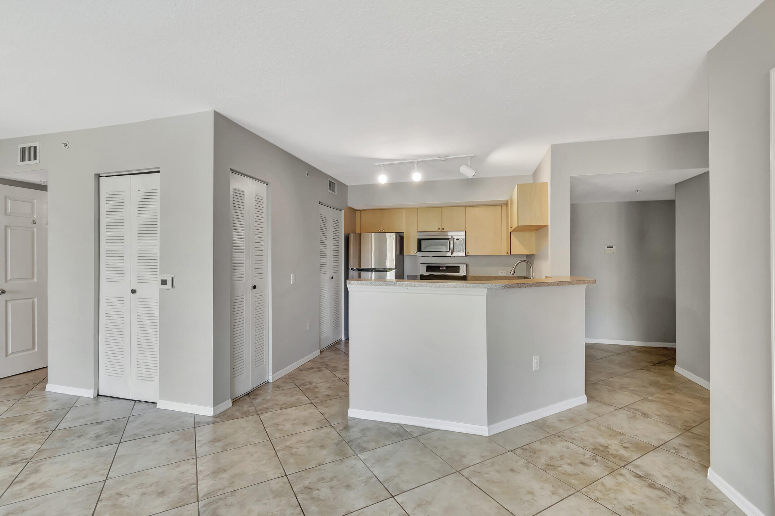 116 Villa Circle Unit: 116