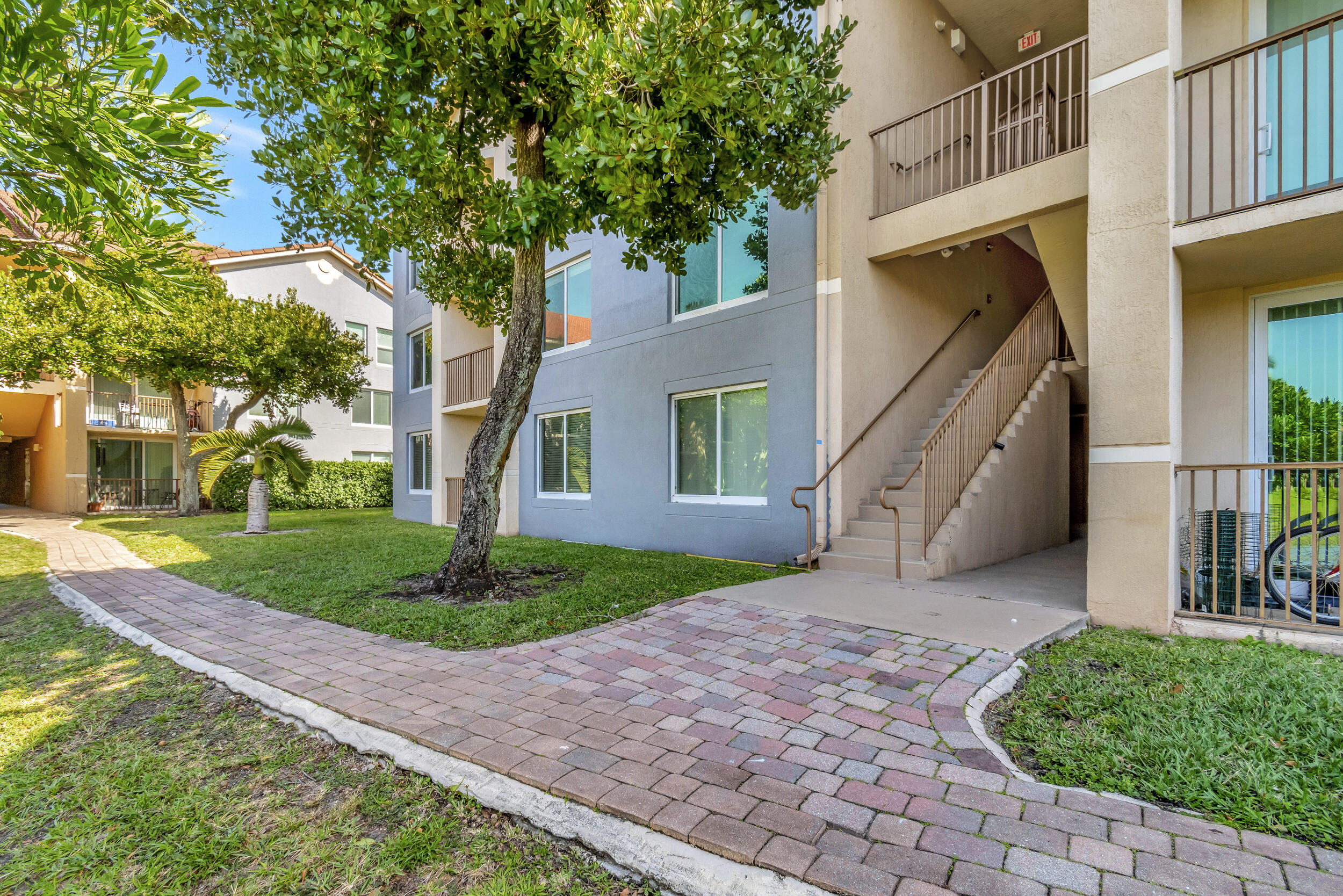116 Villa Circle Unit: 116