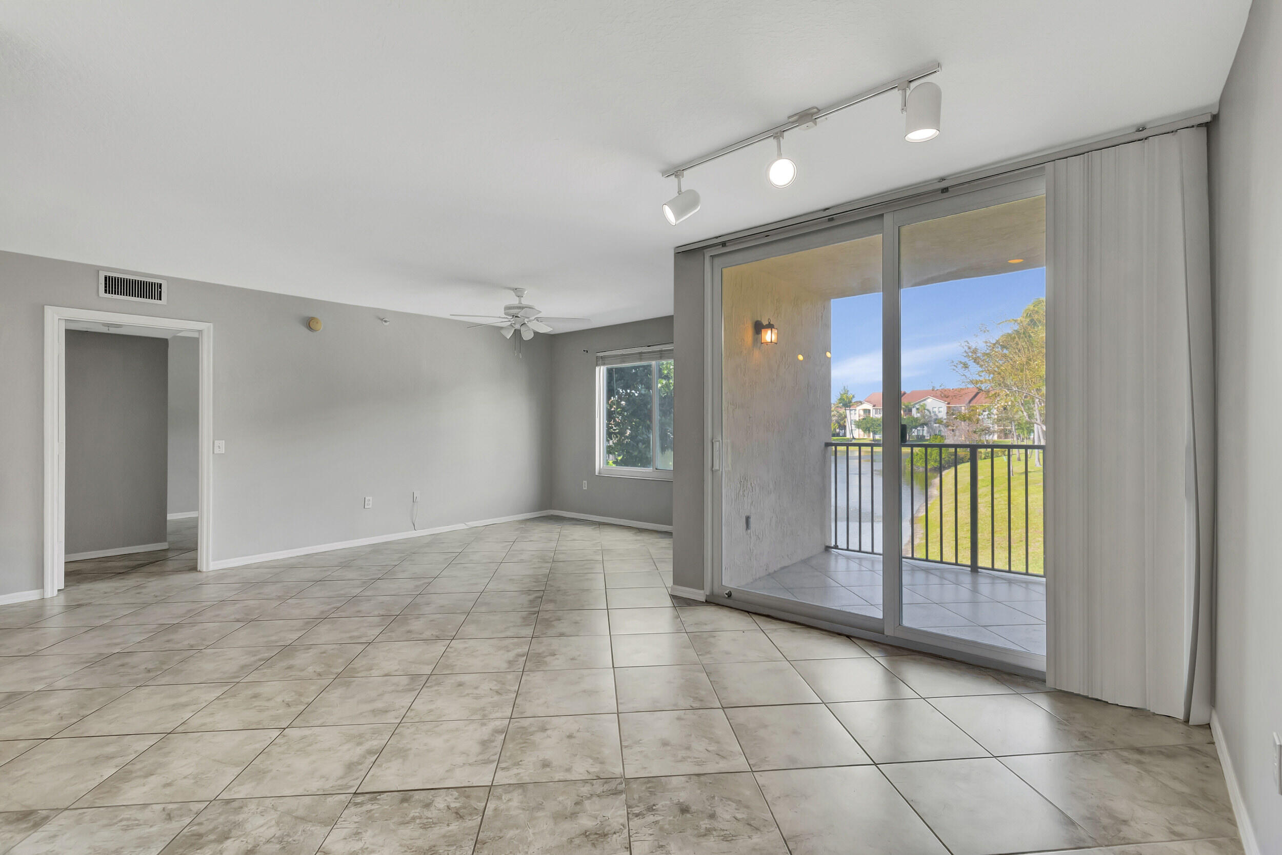 116 Villa Circle Unit: 116