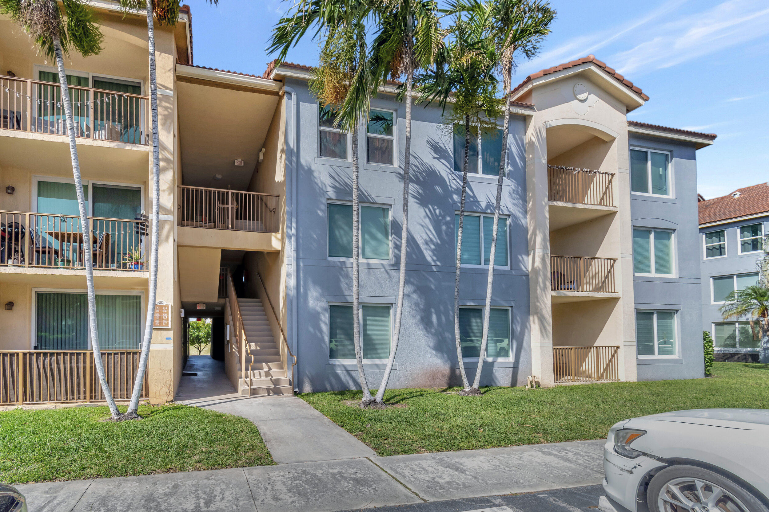 116 Villa Circle Unit: 116