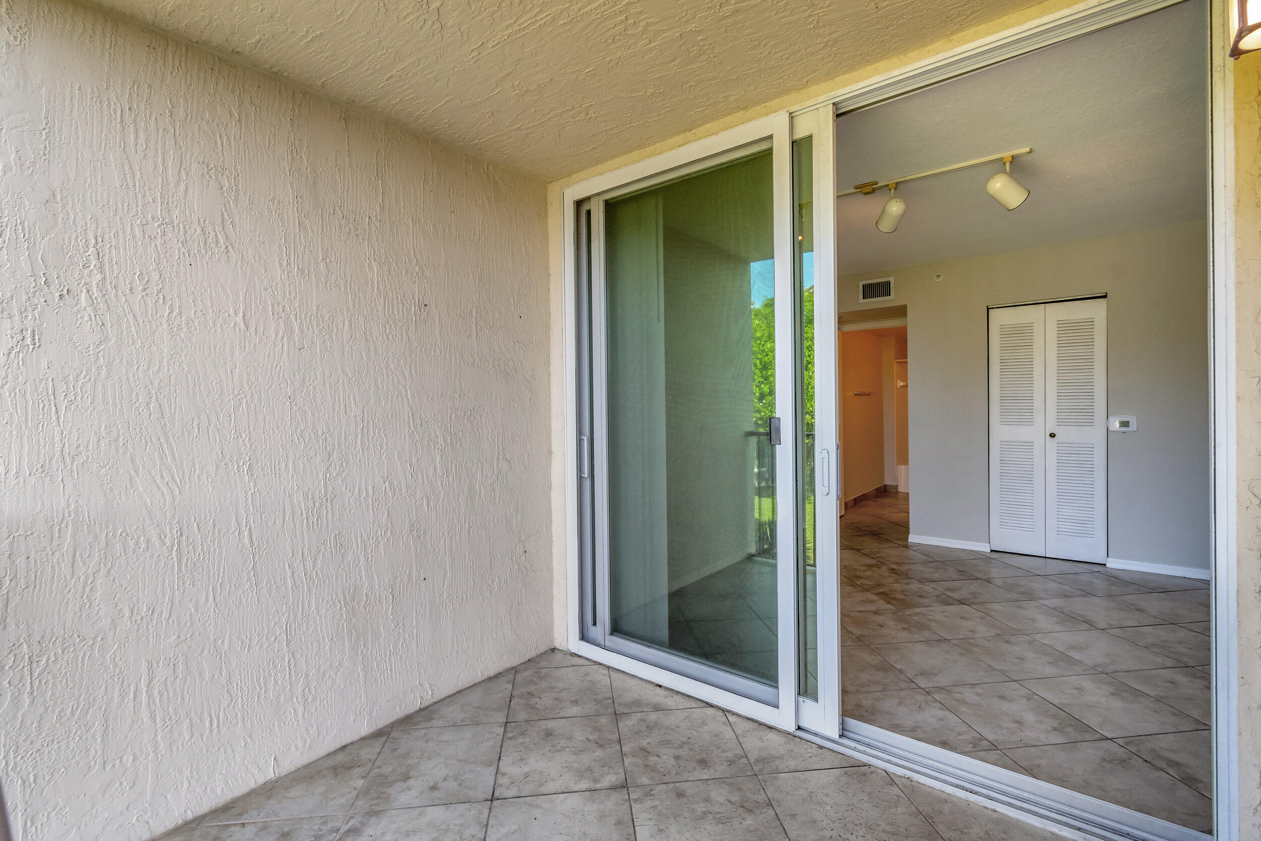 116 Villa Circle Unit: 116