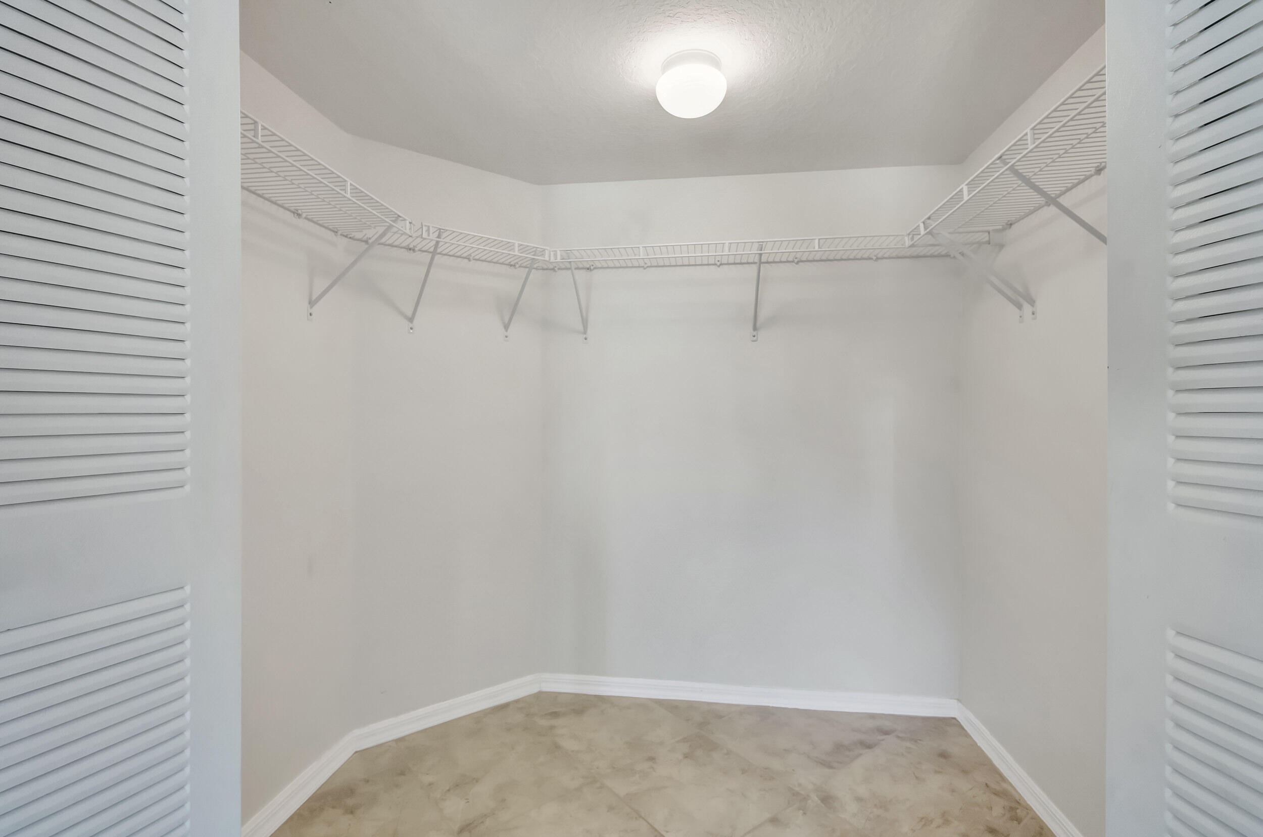 116 Villa Circle Unit: 116