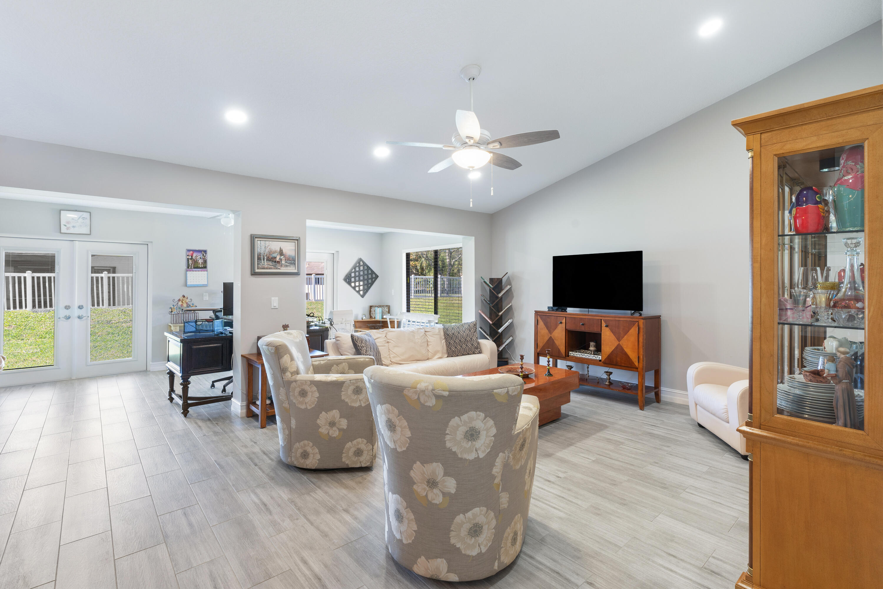 6179 Olivewood Circle
