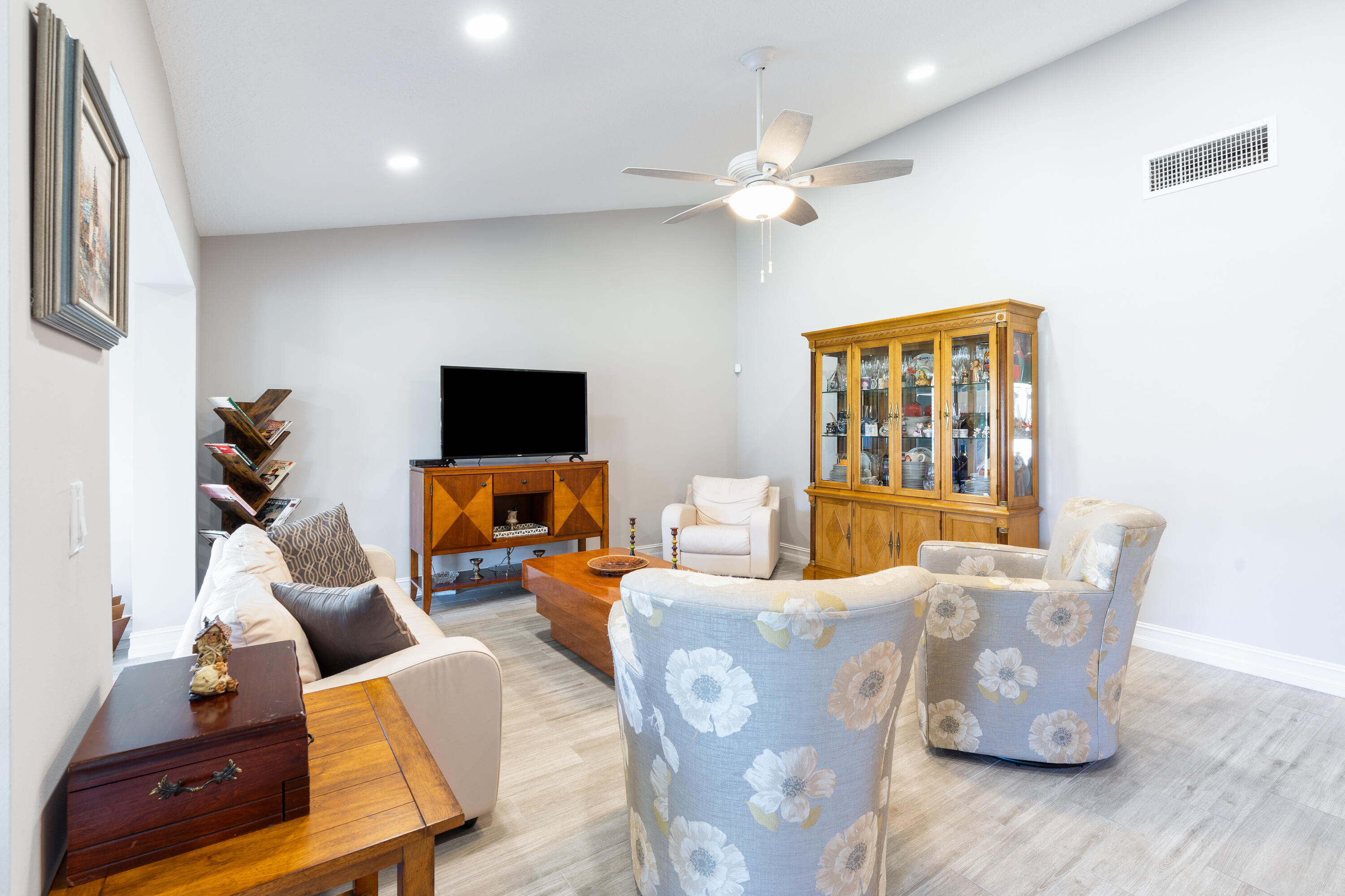 6179 Olivewood Circle