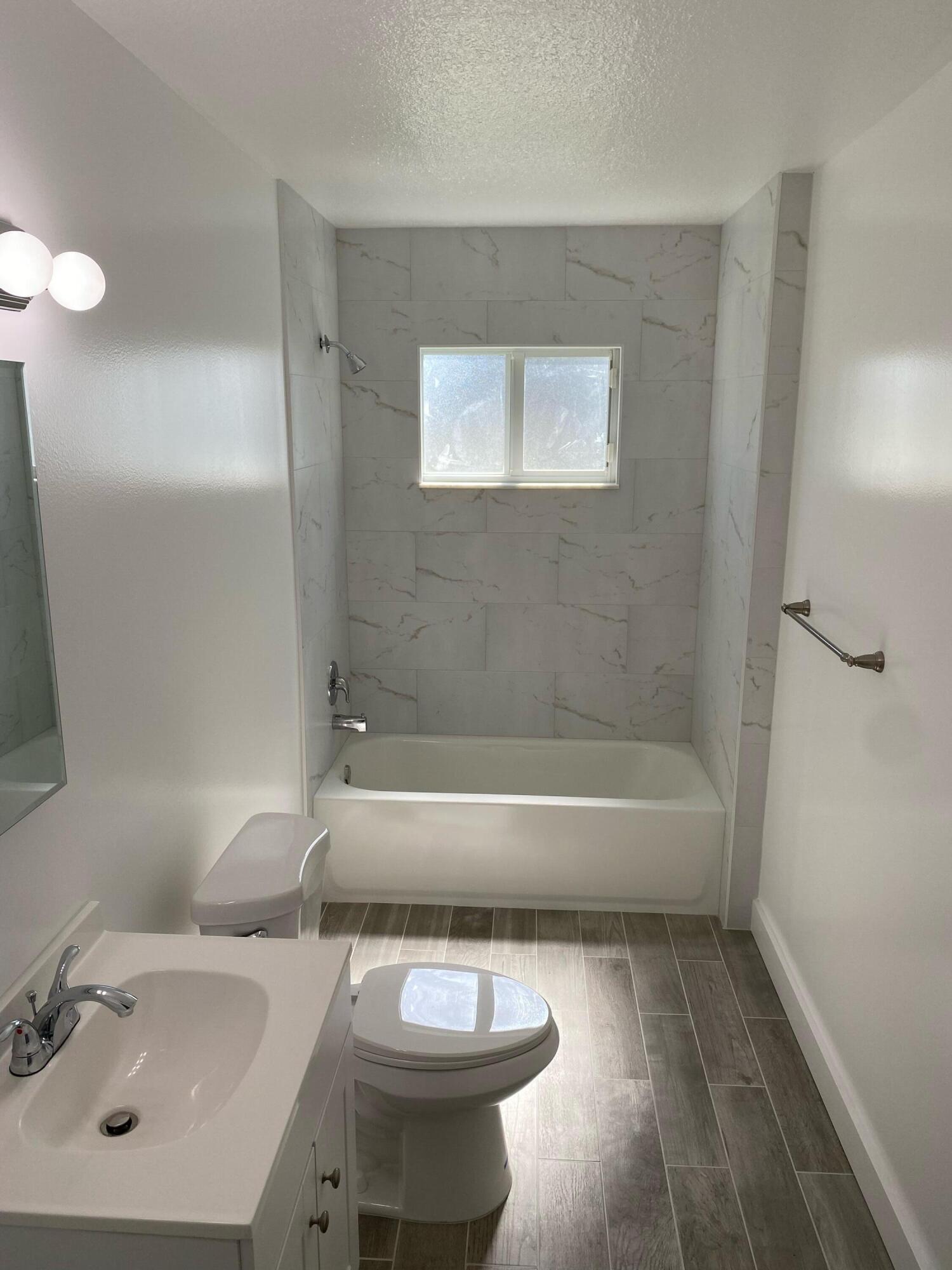 215 S Seacrest Boulevard 2, Boynton Beach Unit: 2