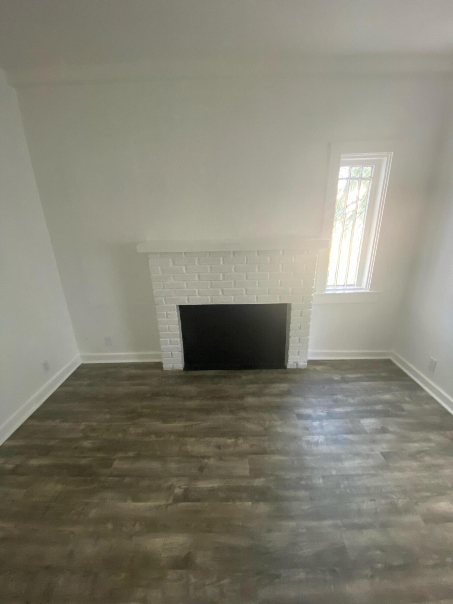 215 S Seacrest Boulevard 1, Boynton Beach Unit: 1