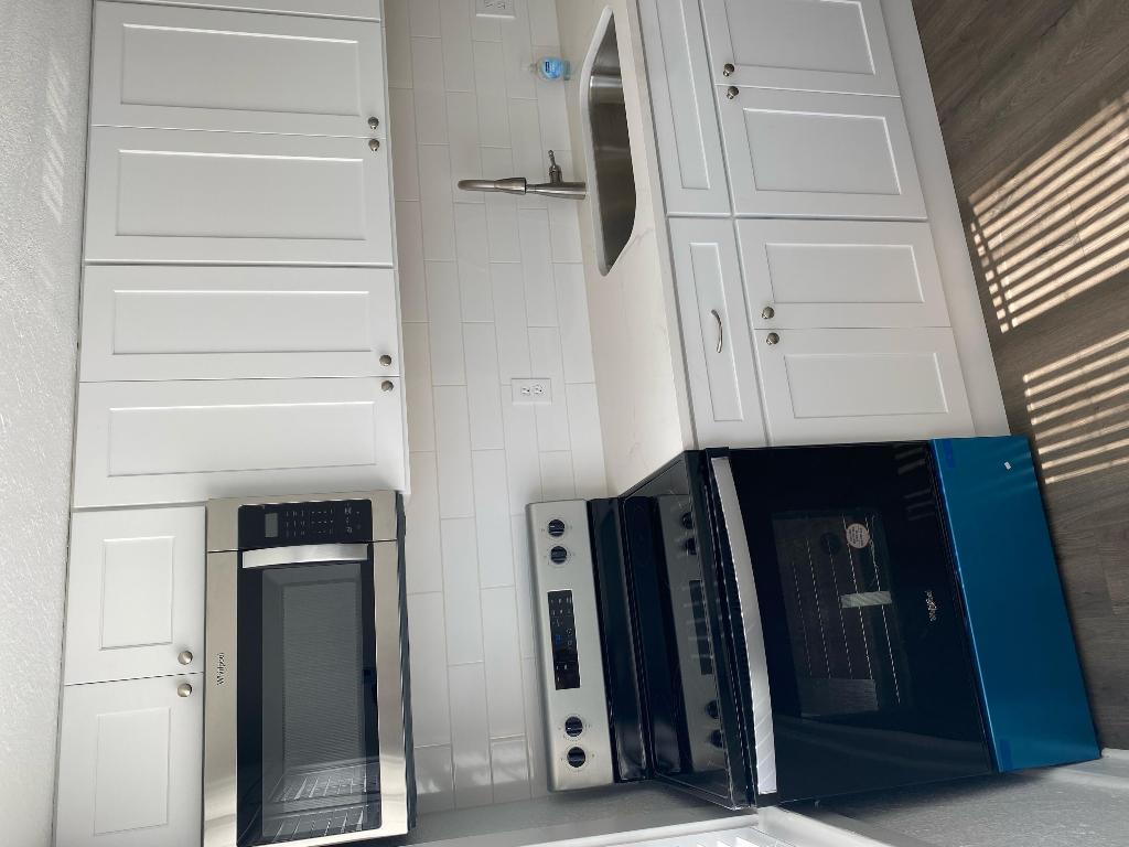 107 SW 2nd Avenue 8, Boynton Beach Unit: 8