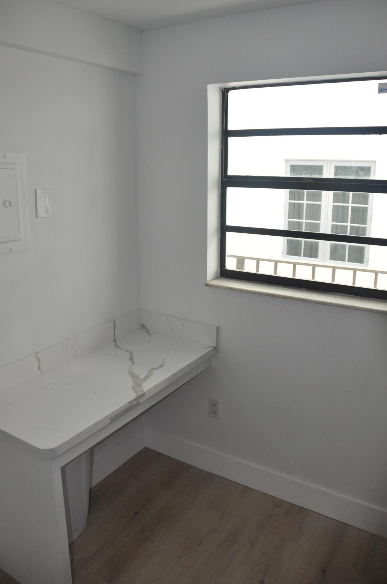 1418 Collins Avenue 303