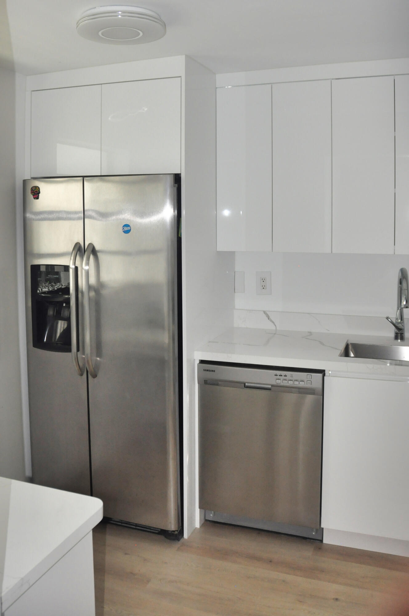 1418 Collins Avenue 303