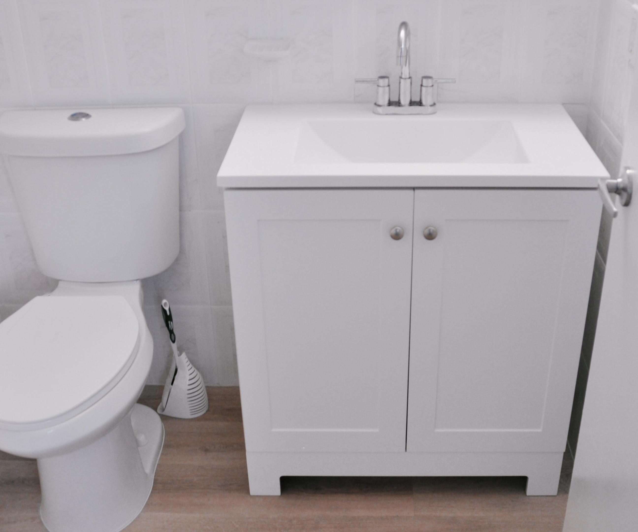 1418 Collins Avenue 303