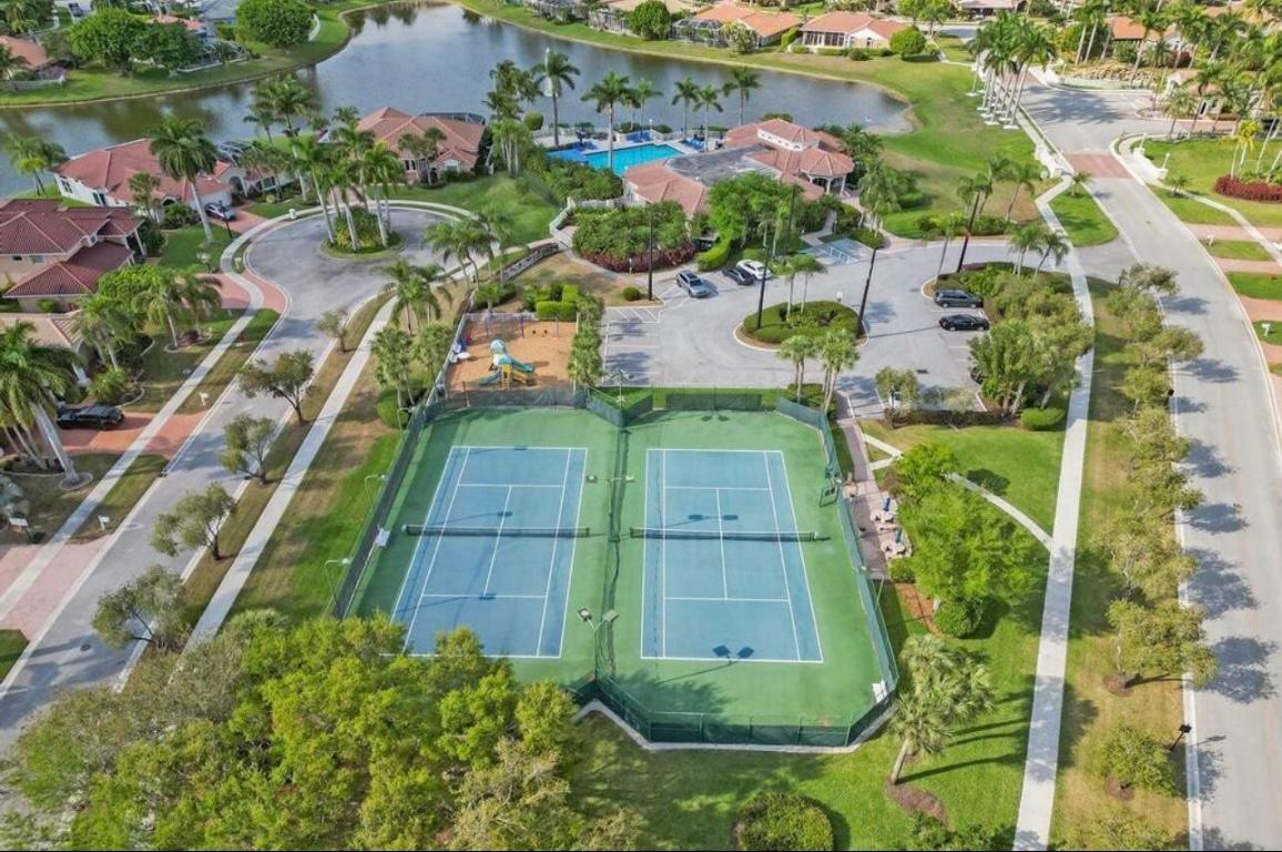 10625 Maple Chase Drive