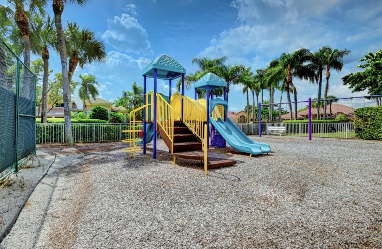 10625 Maple Chase Drive