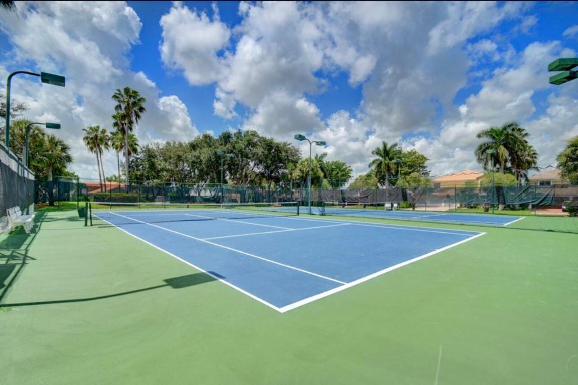 10625 Maple Chase Drive