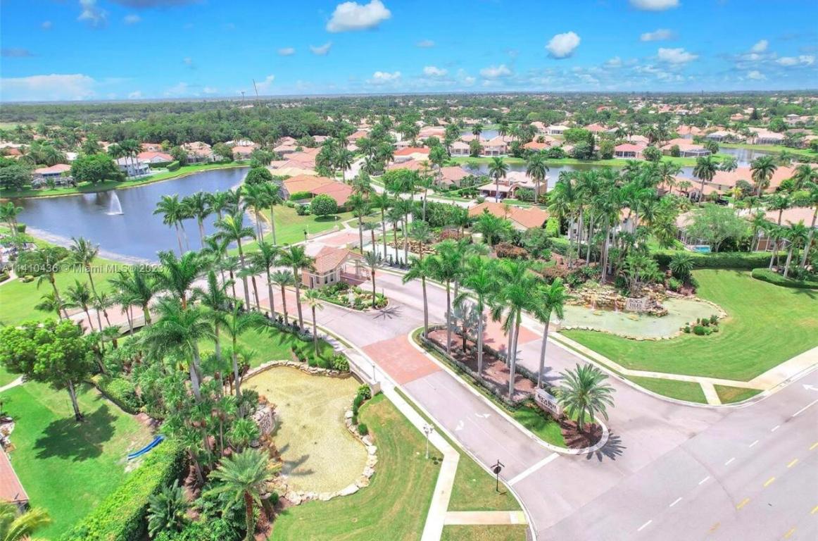 10625 Maple Chase Drive