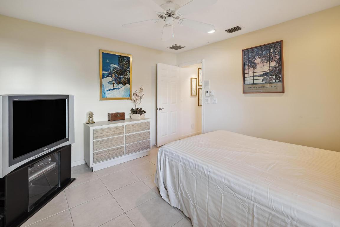 10625 Maple Chase Drive