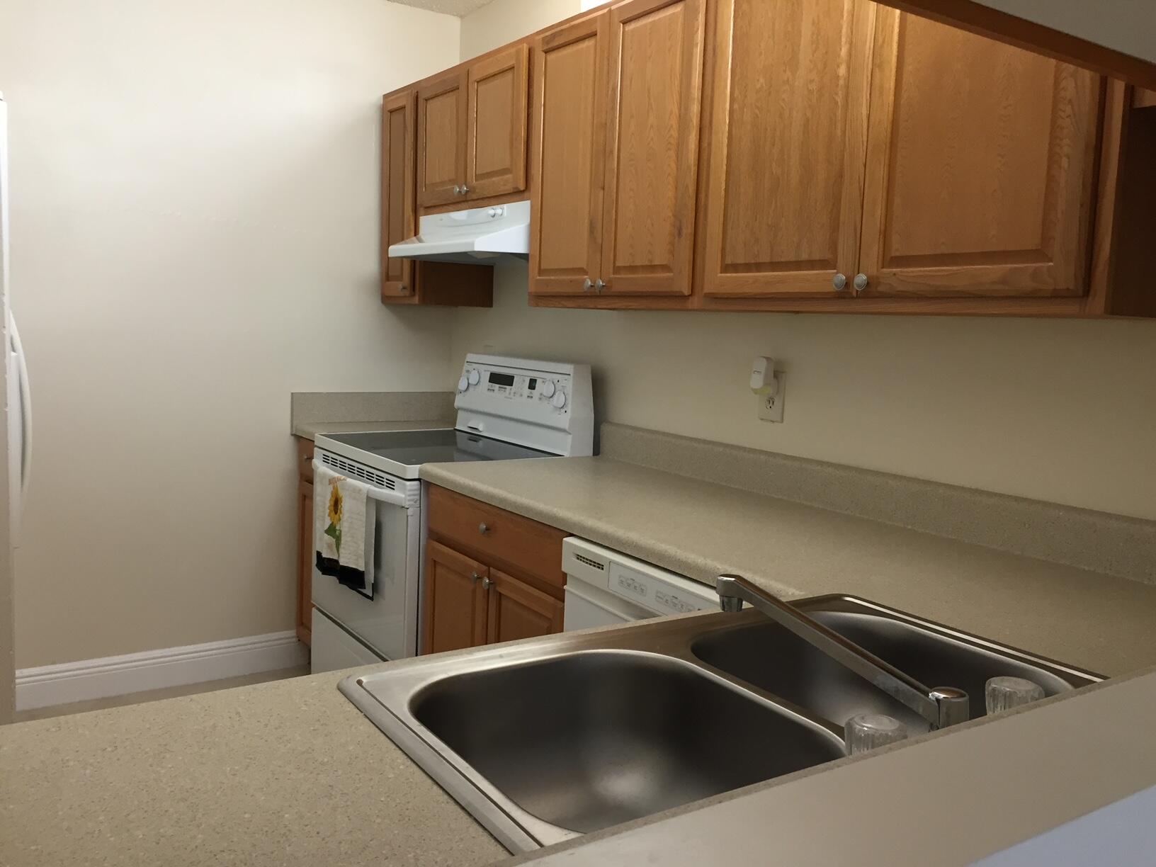 826 Twin Lakes Drive 18-D