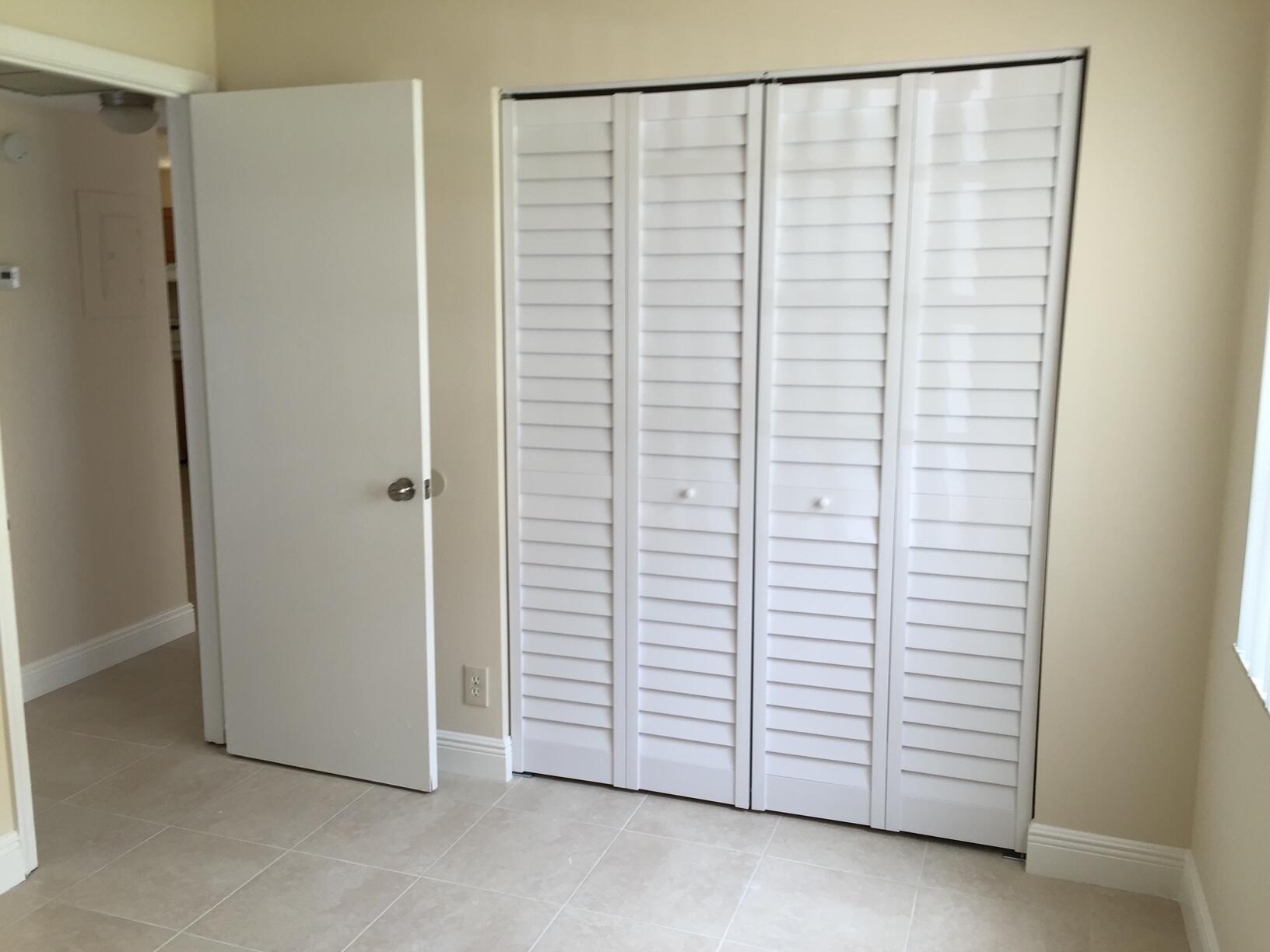 826 Twin Lakes Drive 18-D