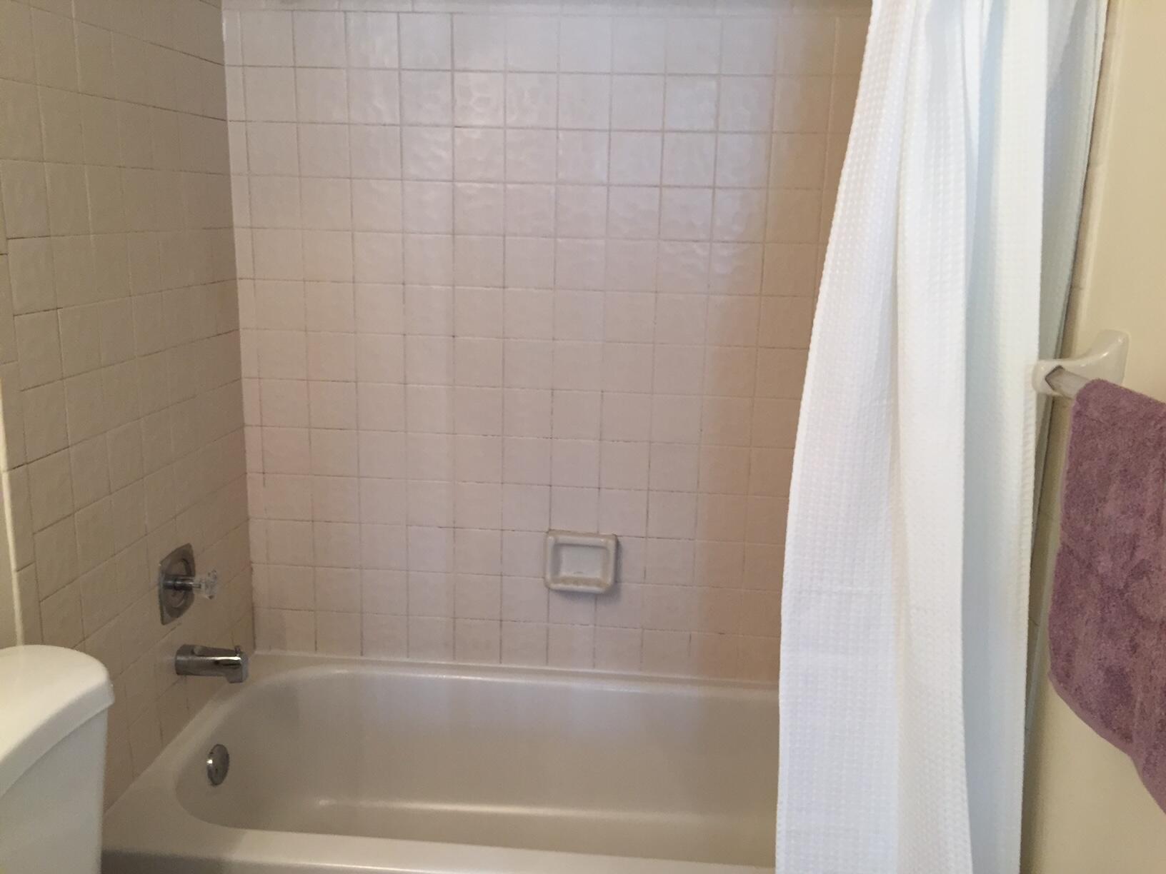 826 Twin Lakes Drive 18-D