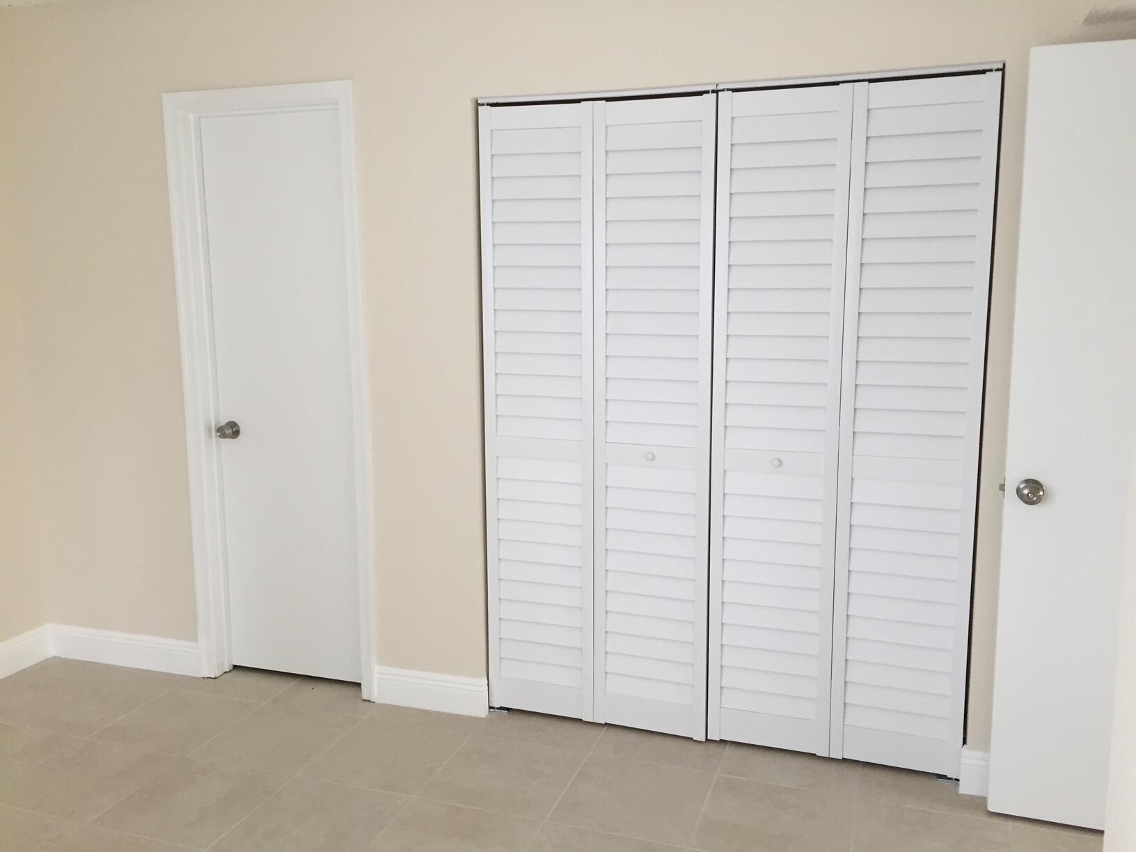 826 Twin Lakes Drive 18-D