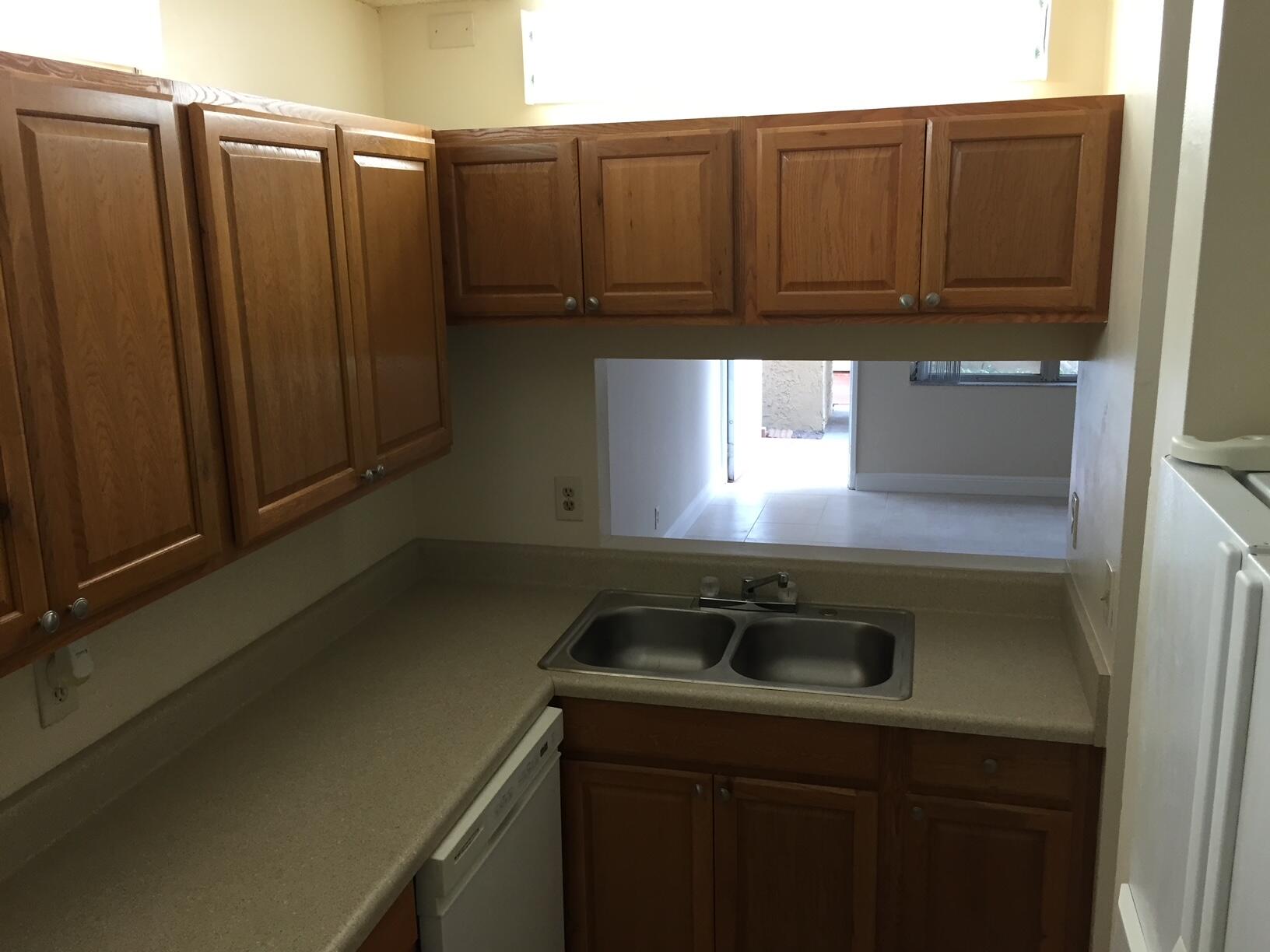 826 Twin Lakes Drive 18-D