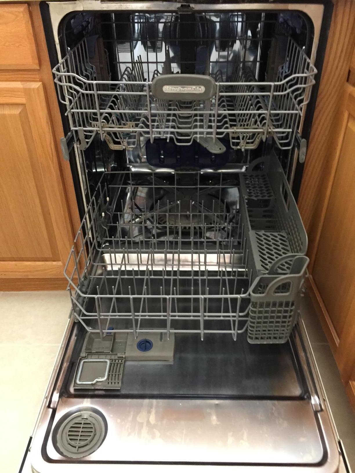 826 Twin Lakes Drive 18-D