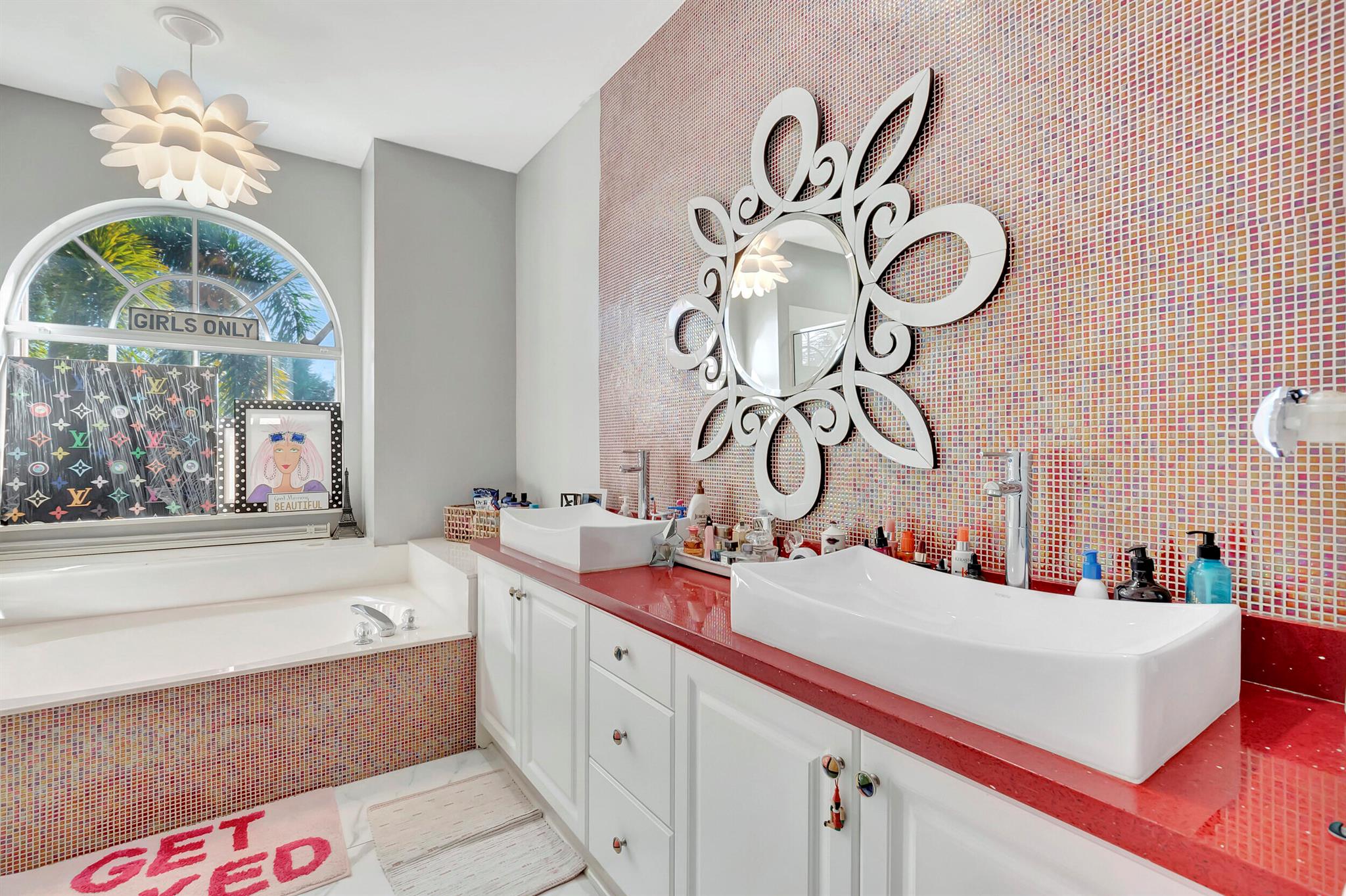 9527 Barletta Winds Point