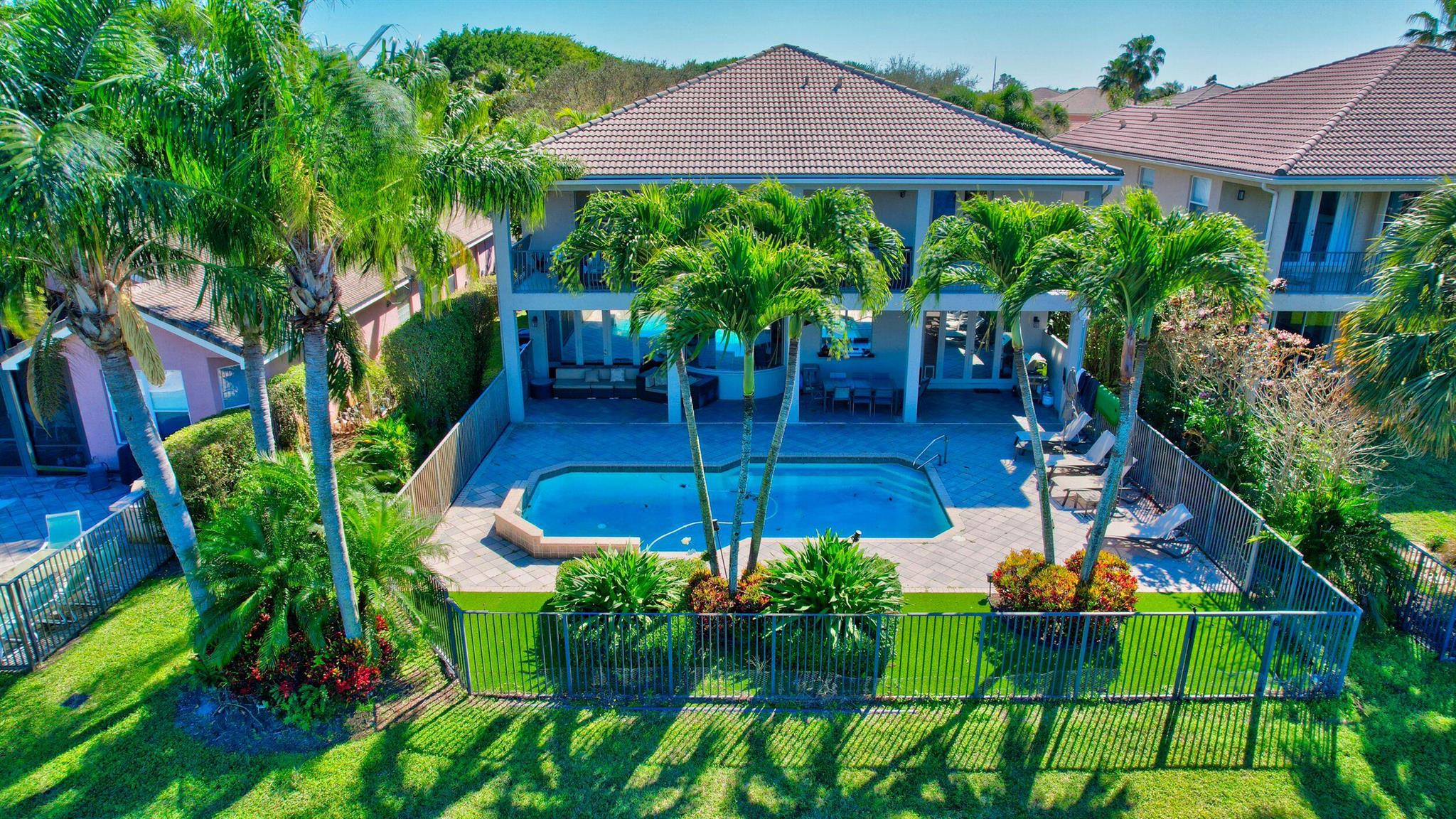 9527 Barletta Winds Point