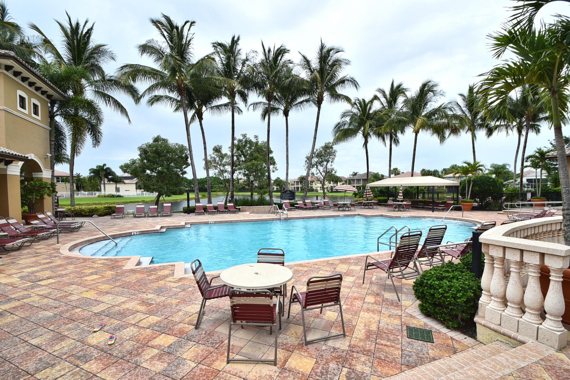 9527 Barletta Winds Point