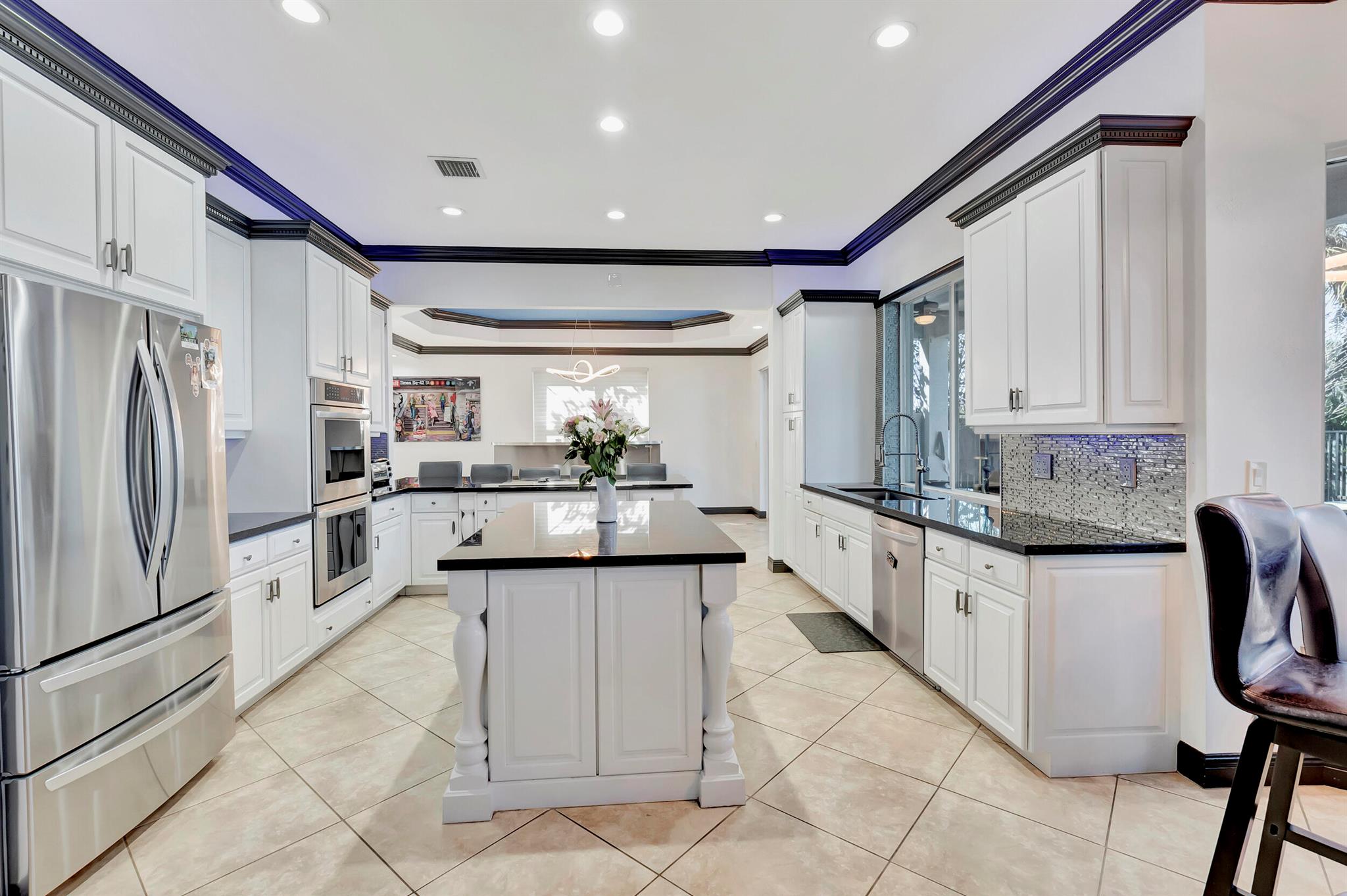 9527 Barletta Winds Point