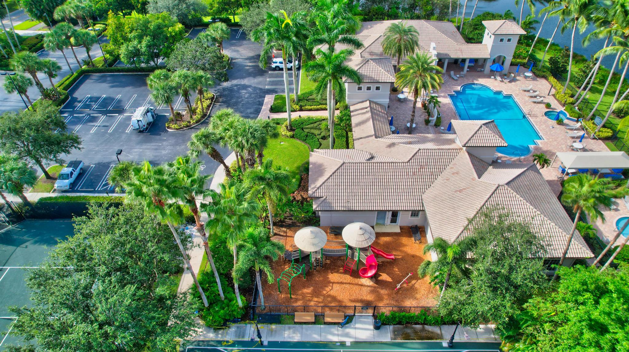 9527 Barletta Winds Point