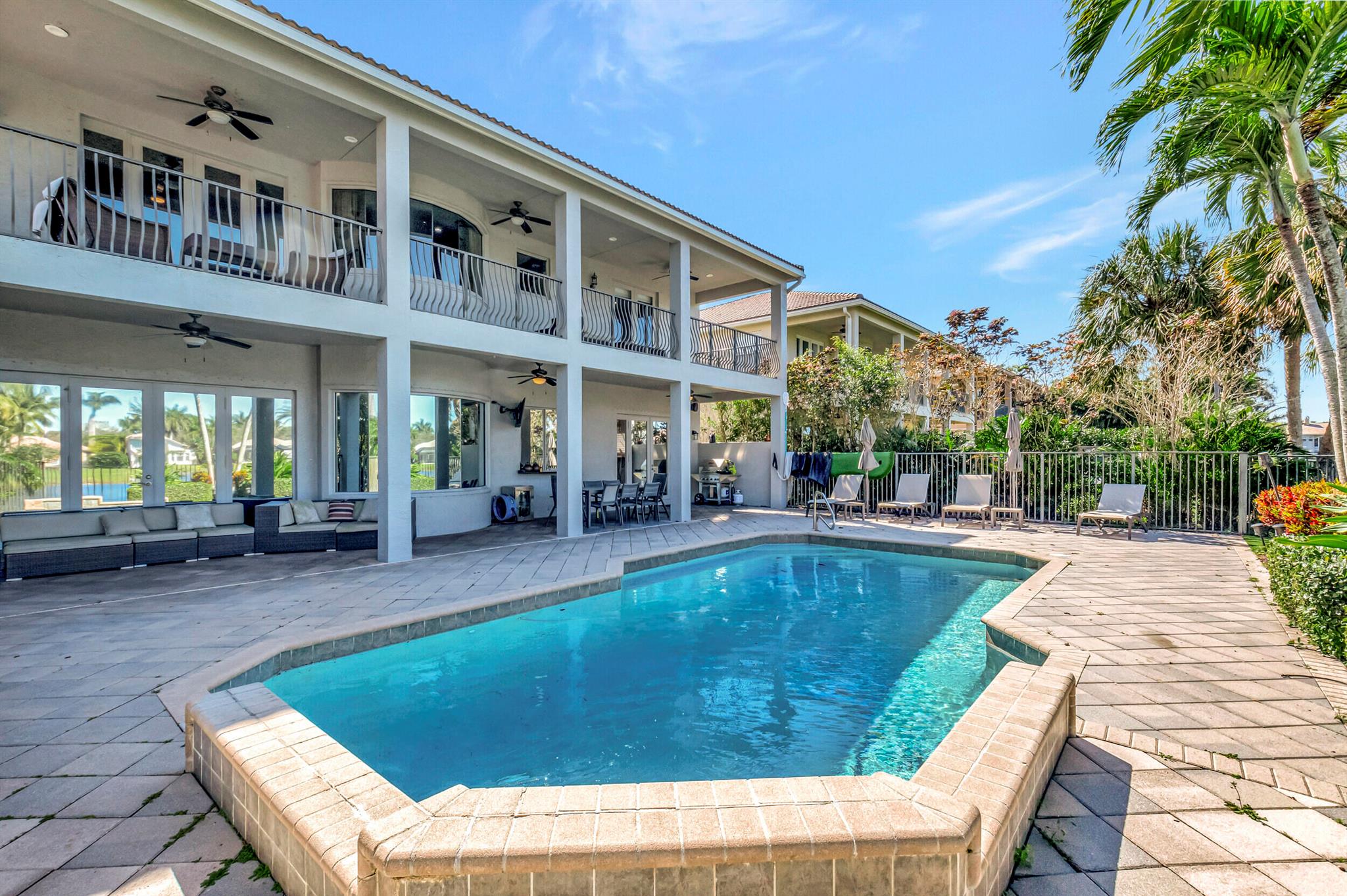 9527 Barletta Winds Point